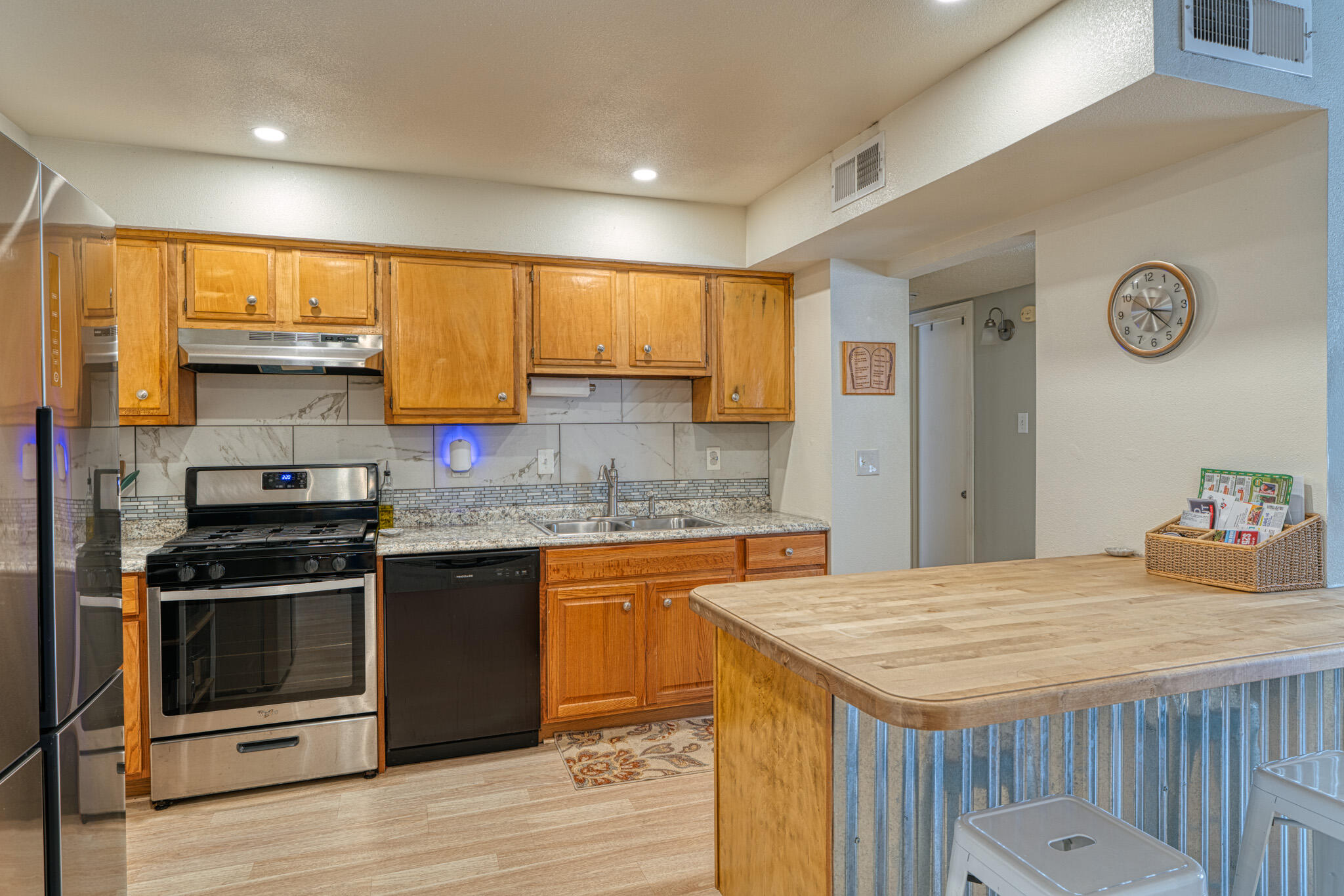 11008 FAIRBANKS Road NE