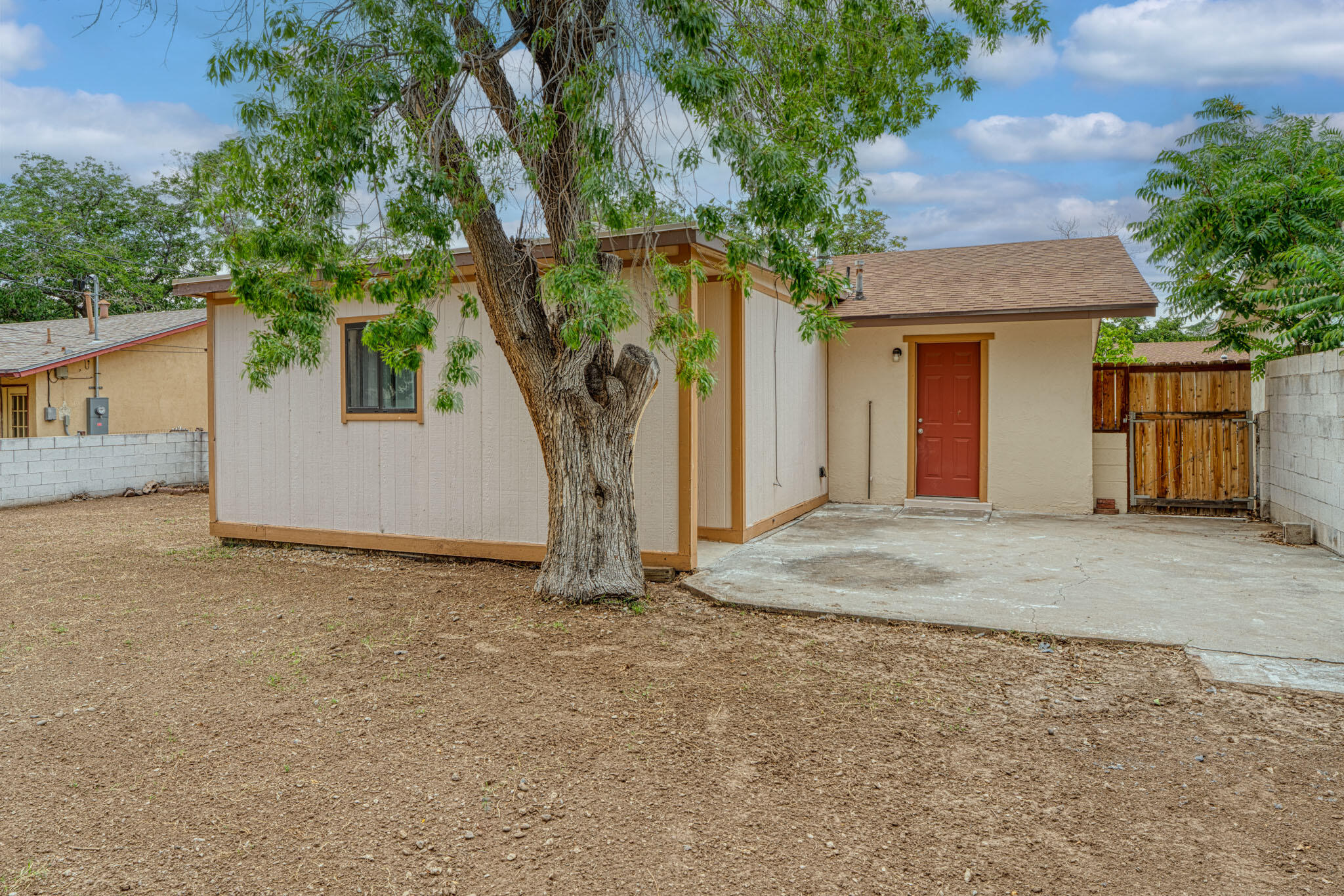 11008 FAIRBANKS Road NE