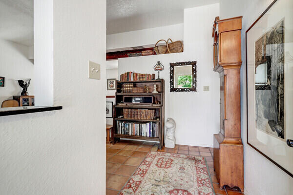 7217 Leslynne Drive NE