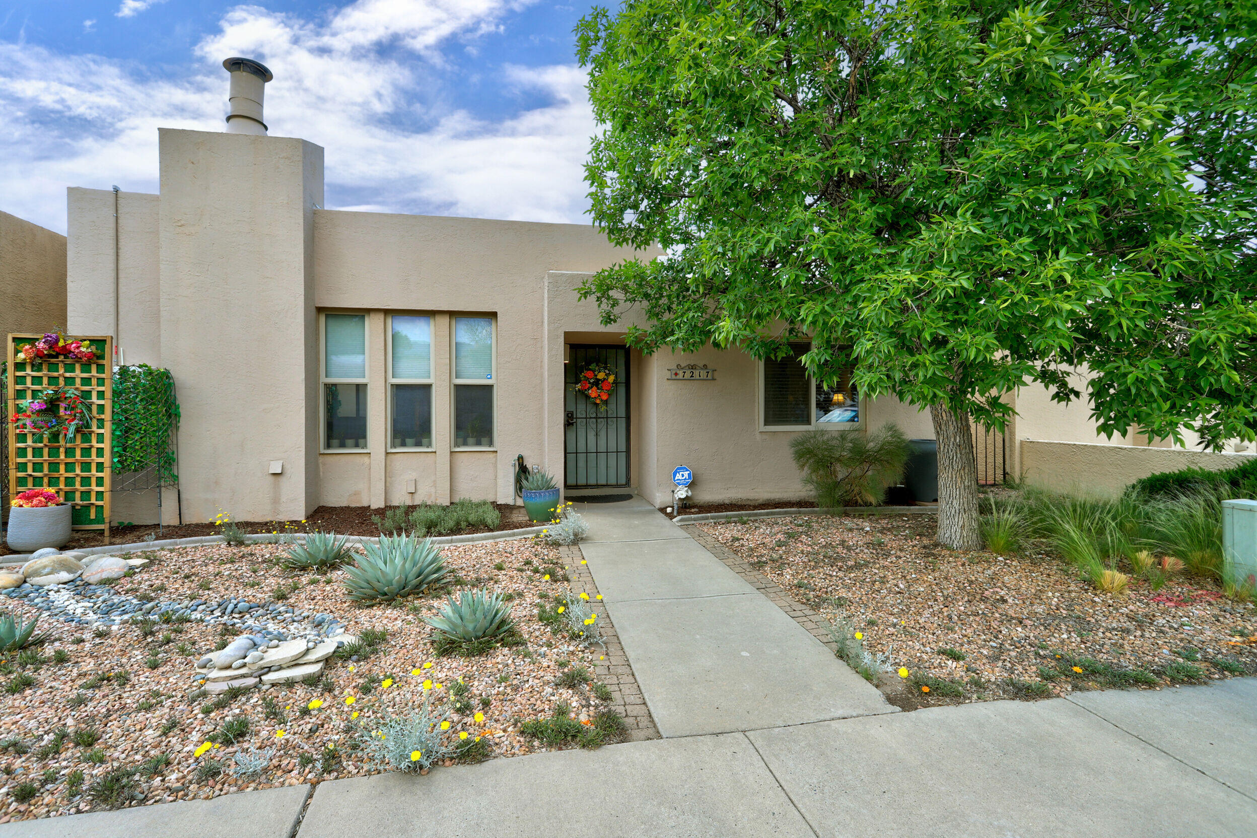 7217 Leslynne Drive NE