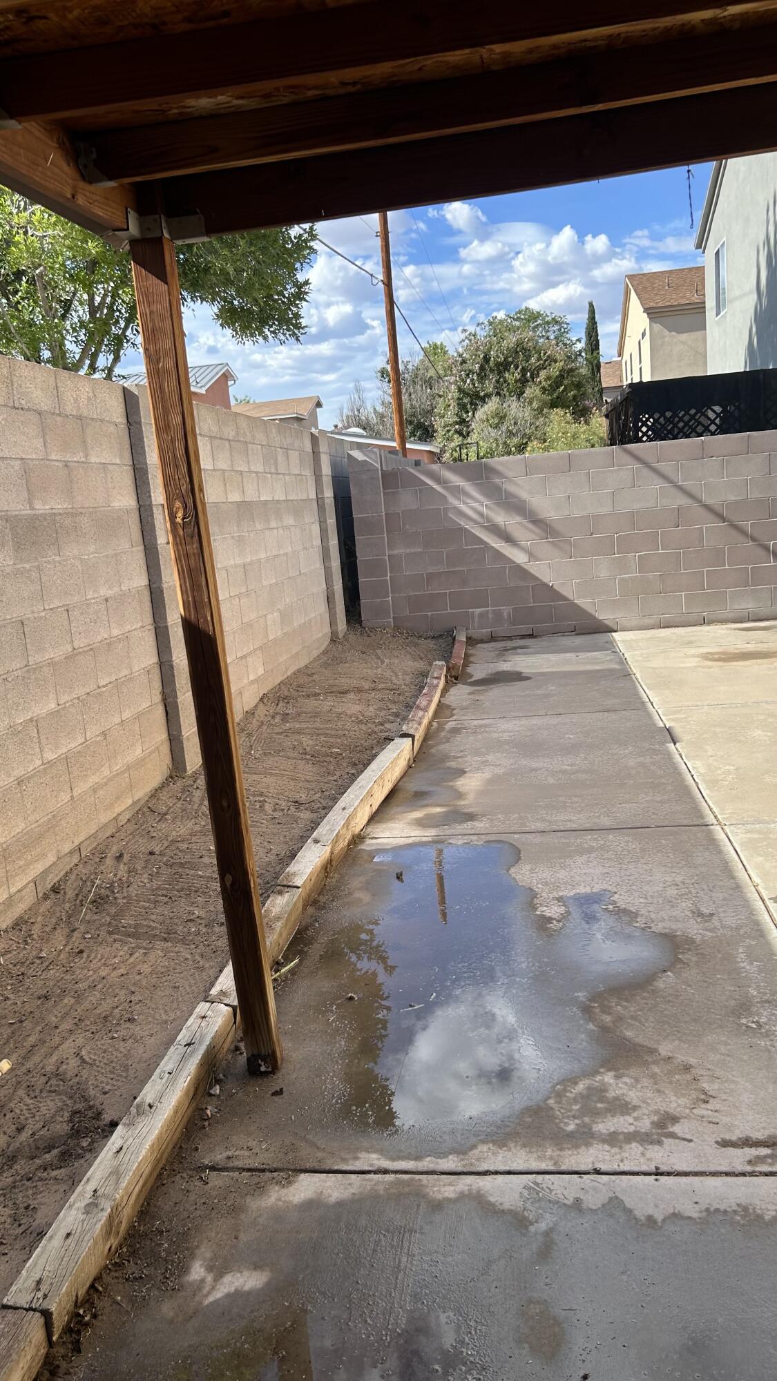 2105 SEA FOAM Street NW