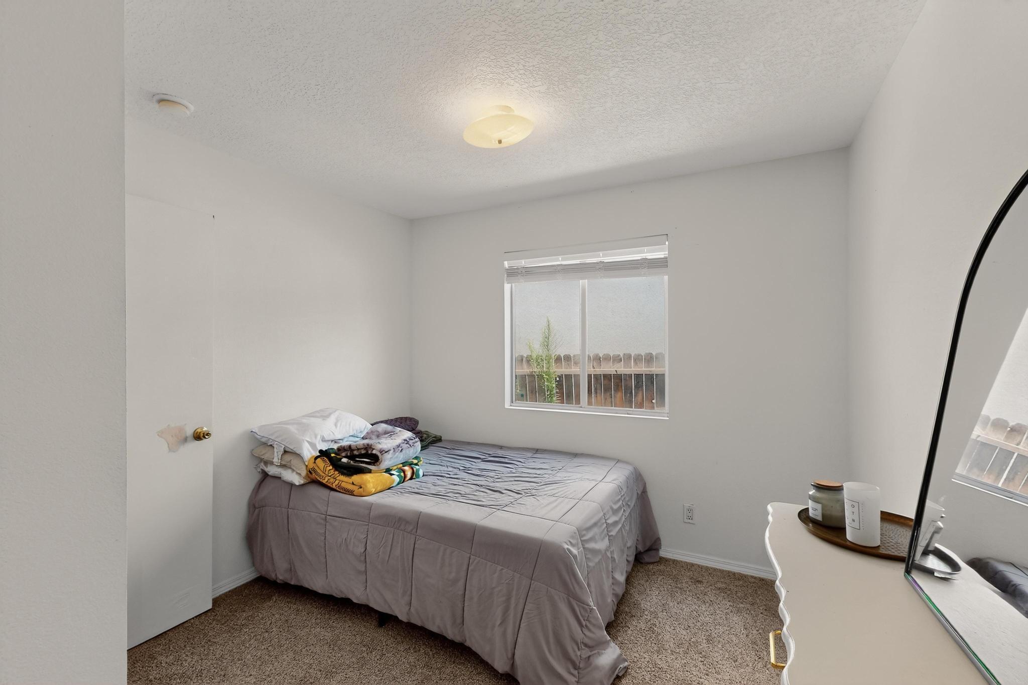 2105 SEA FOAM Street NW