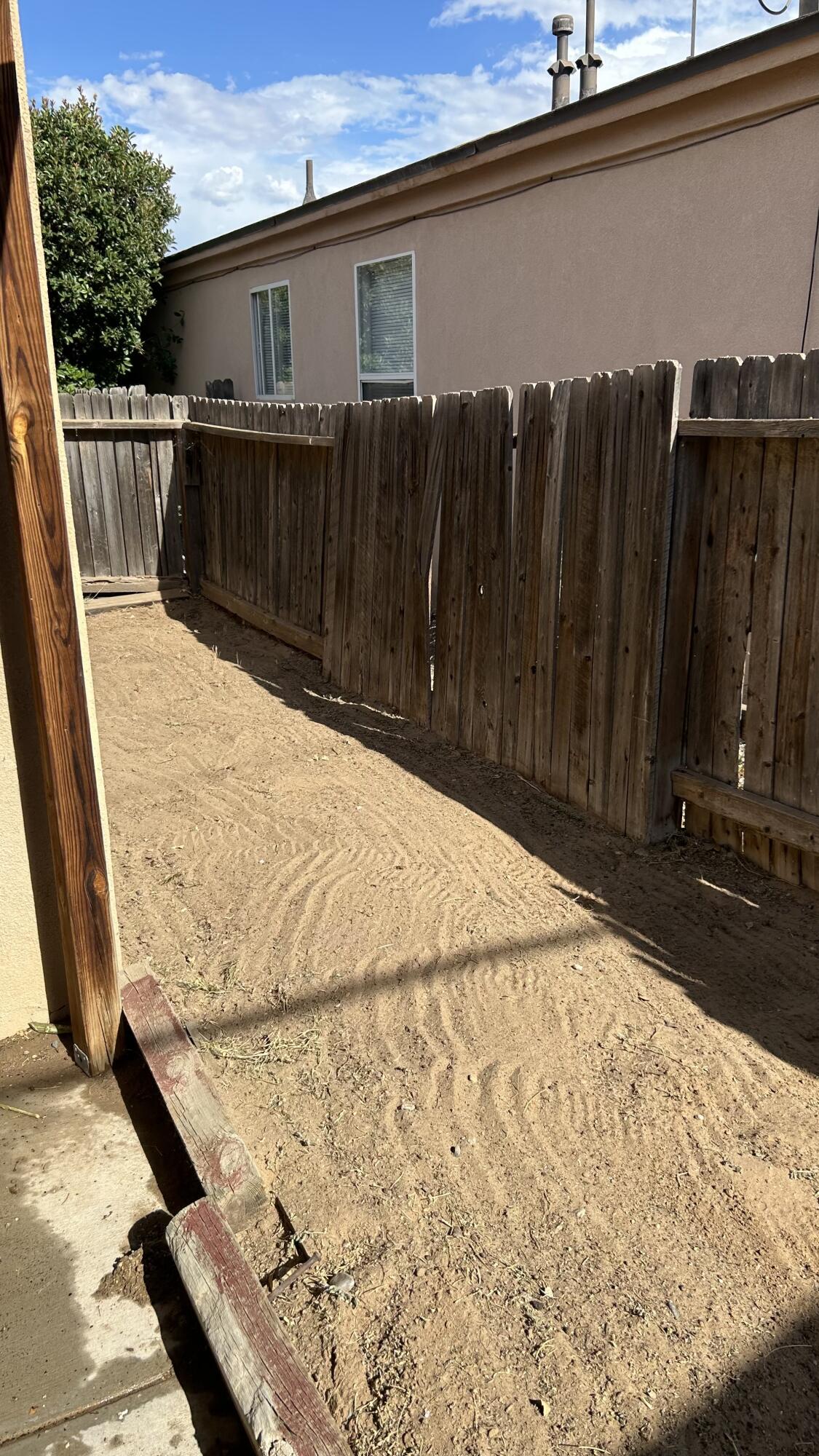 2105 SEA FOAM Street NW