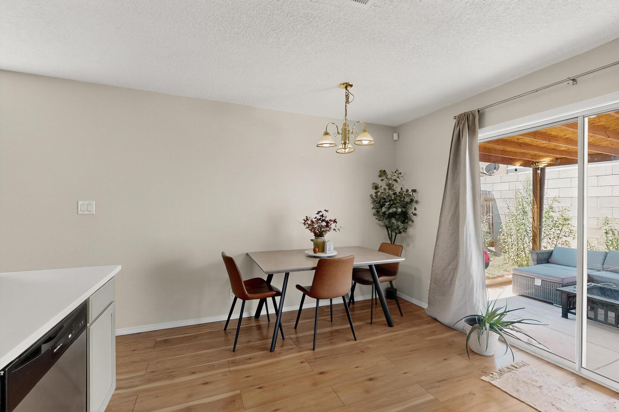 2105 SEA FOAM Street NW