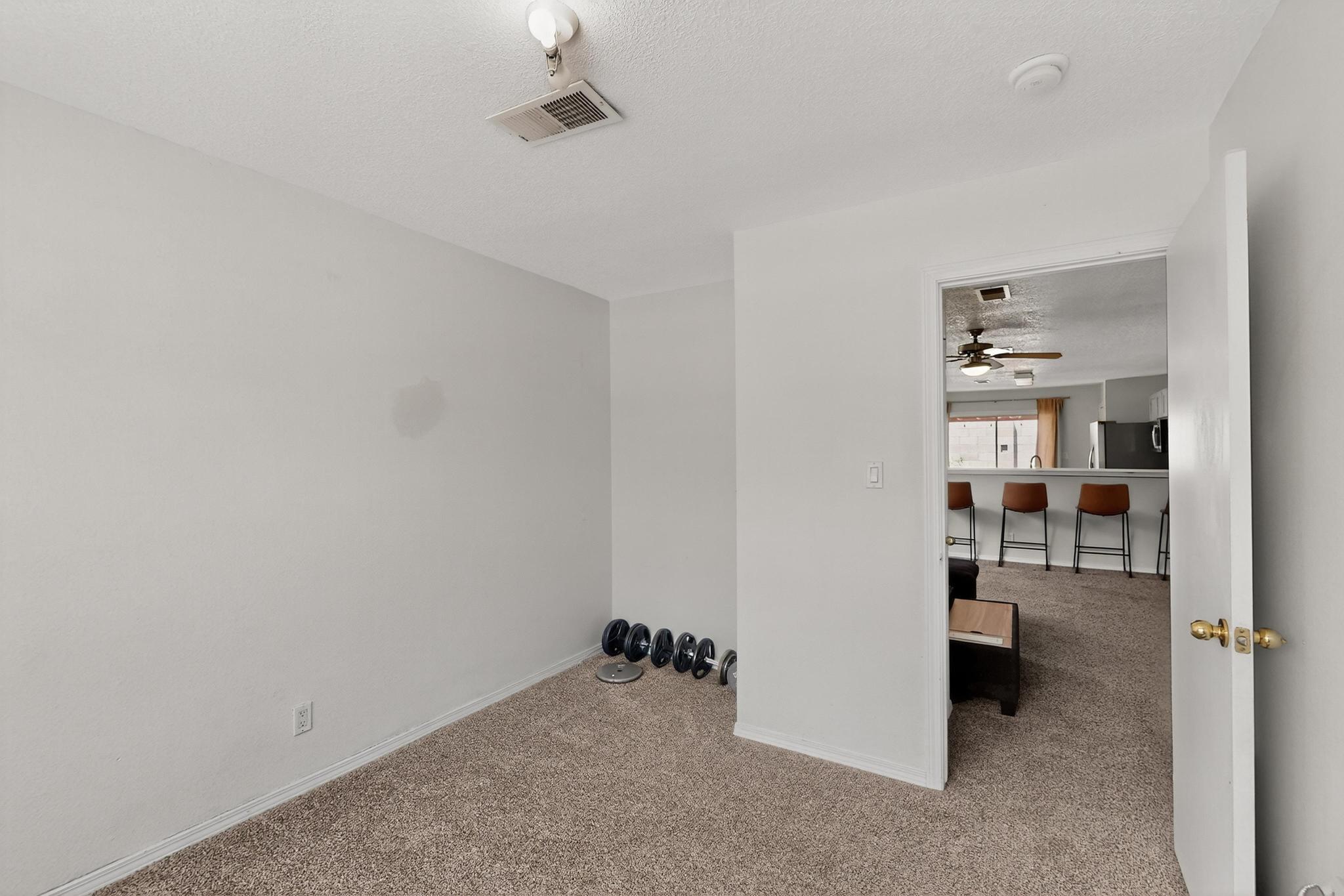 2105 SEA FOAM Street NW