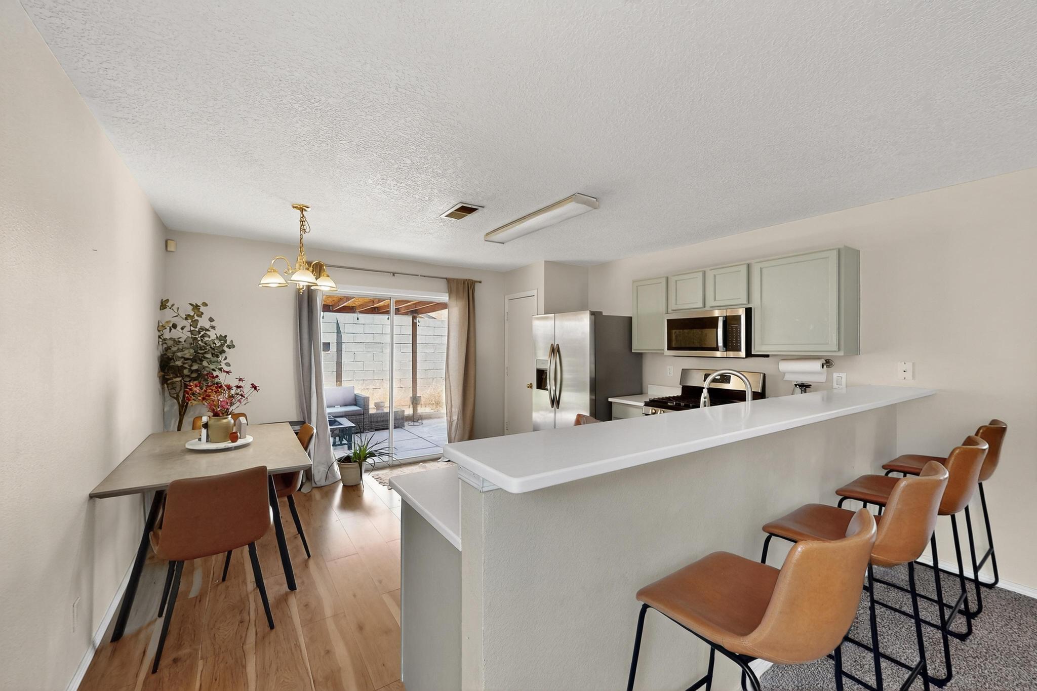 2105 SEA FOAM Street NW