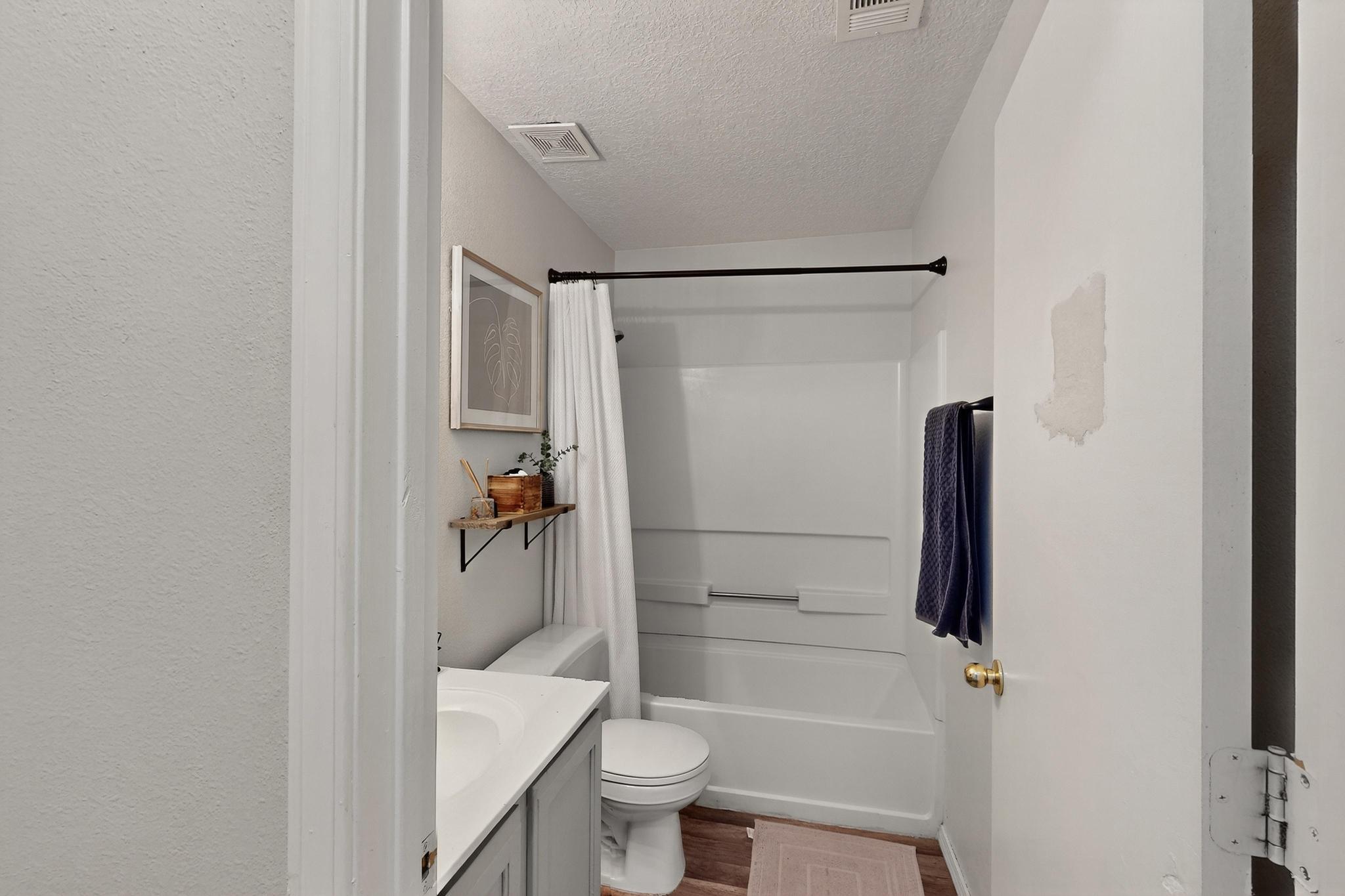 2105 SEA FOAM Street NW