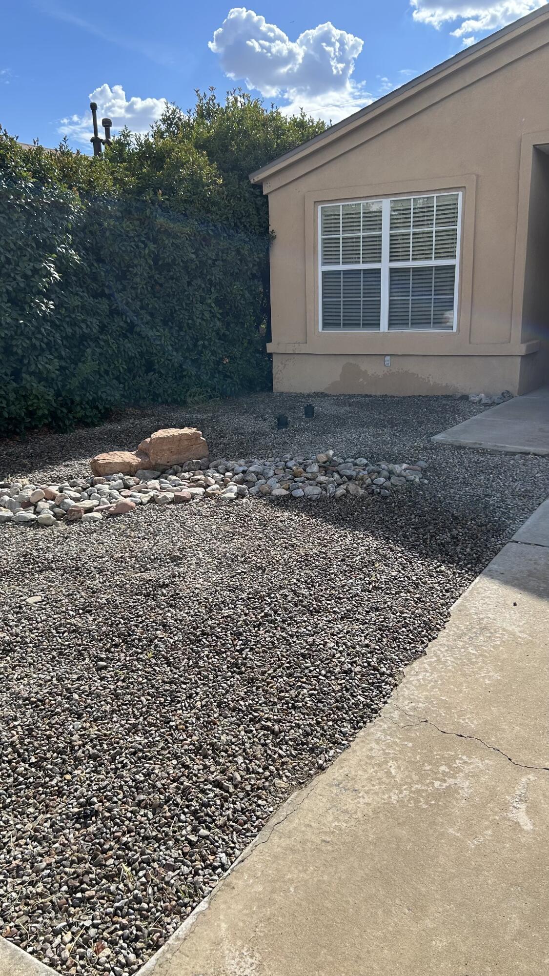 2105 SEA FOAM Street NW