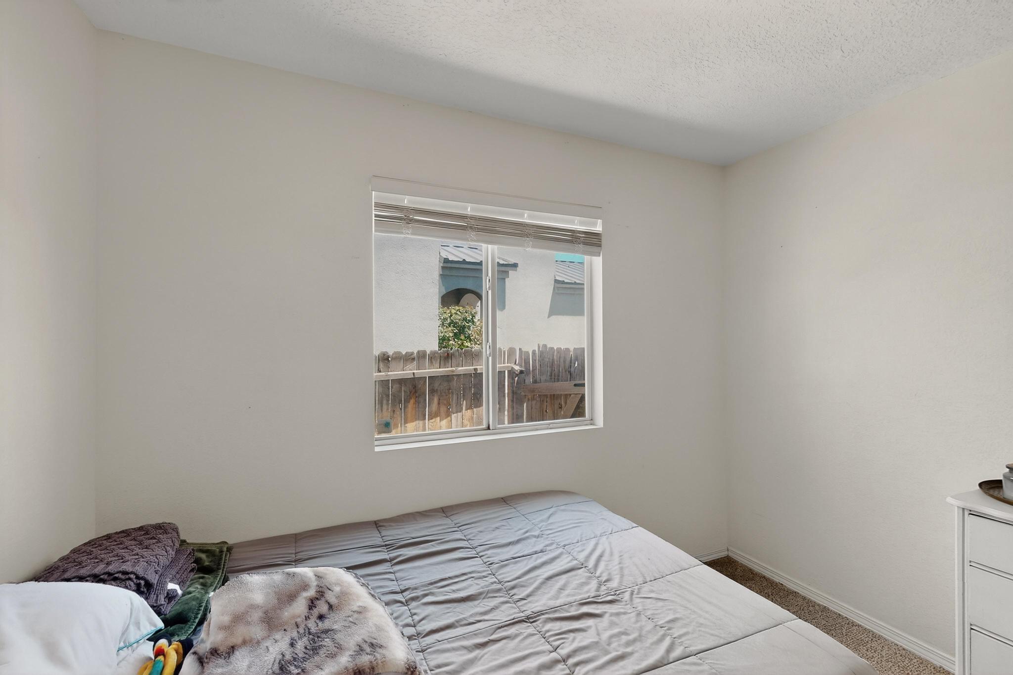 2105 SEA FOAM Street NW