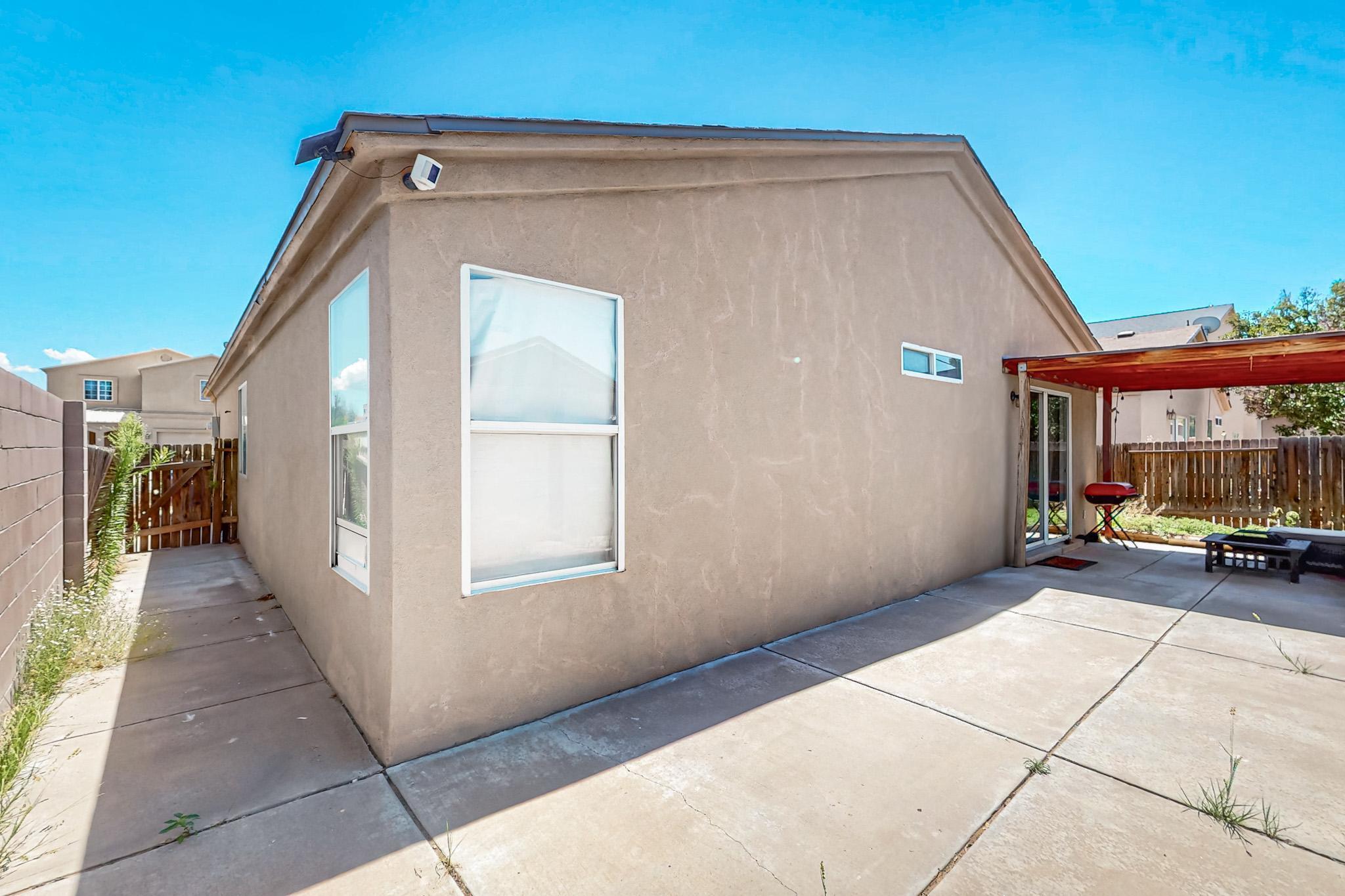 2105 SEA FOAM Street NW