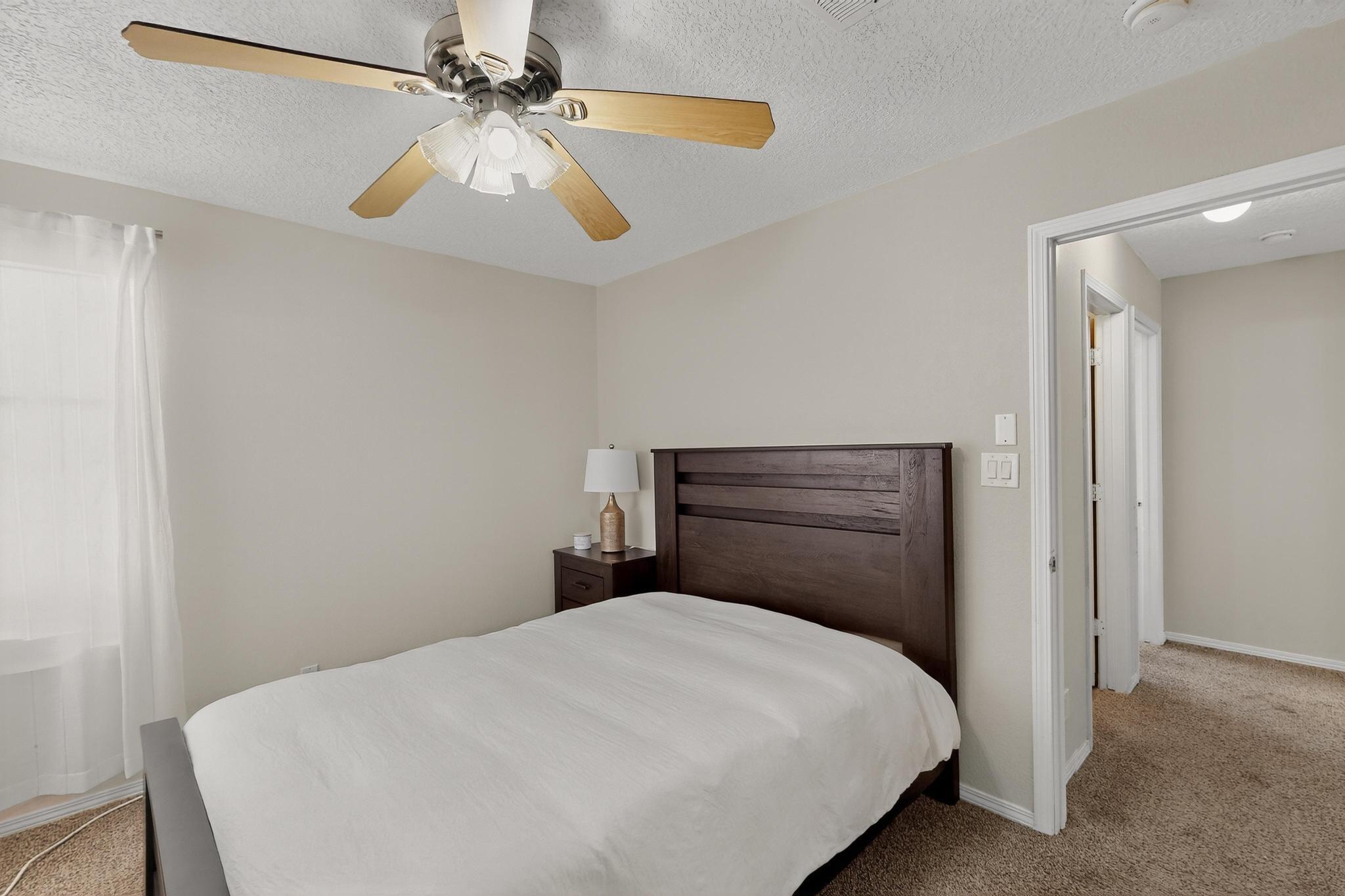 2105 SEA FOAM Street NW