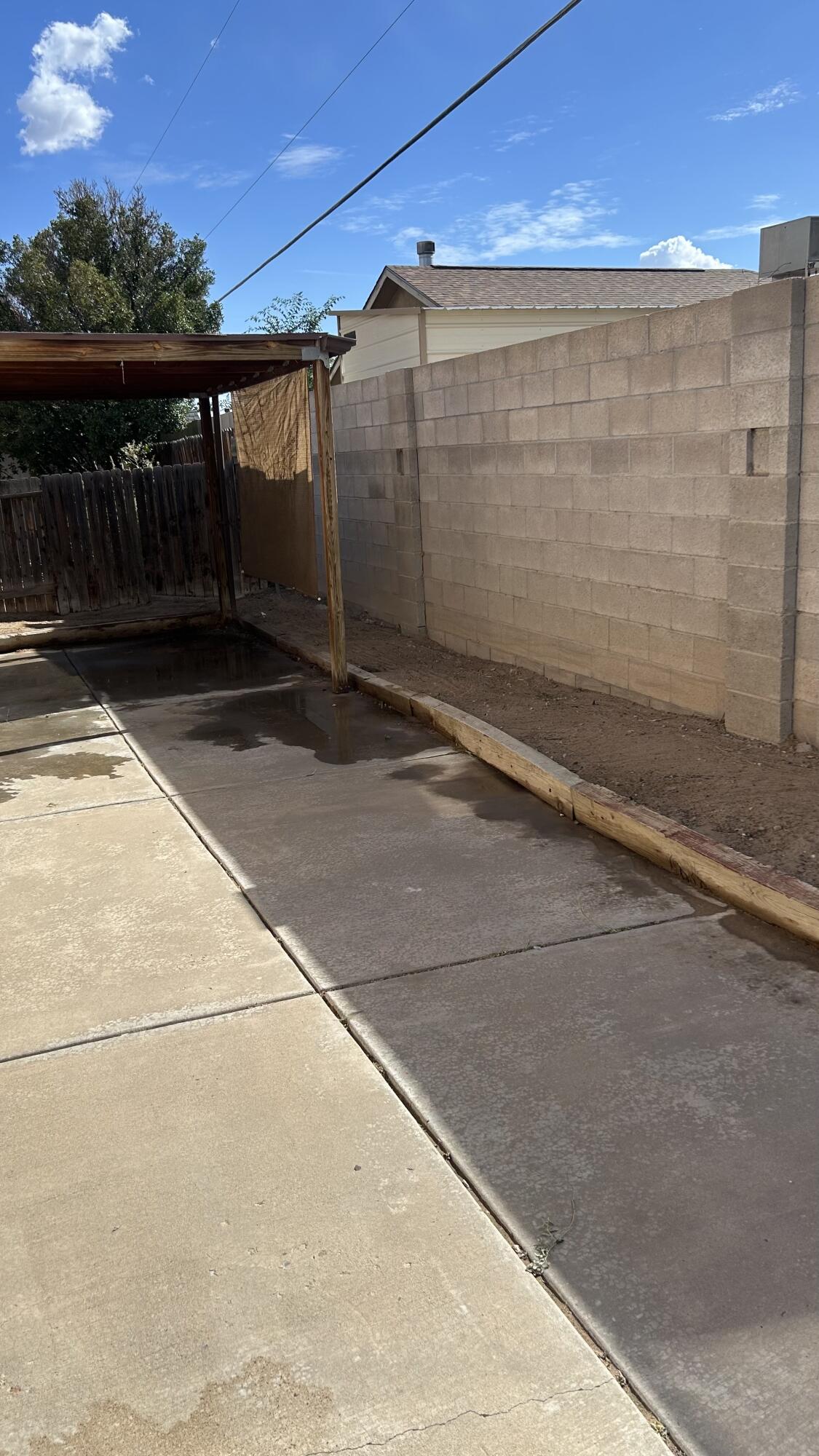 2105 SEA FOAM Street NW