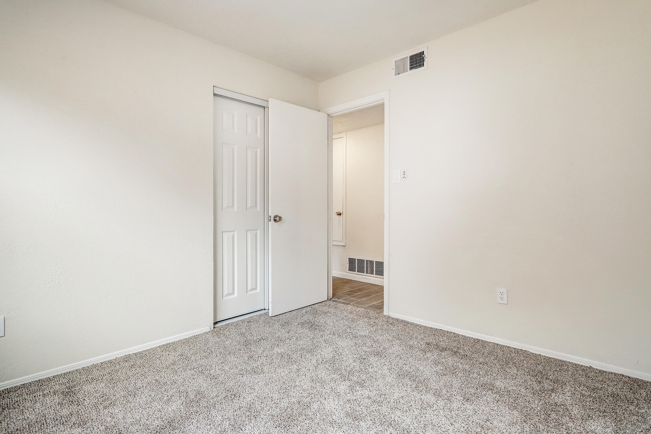 804 Landmark Street NW