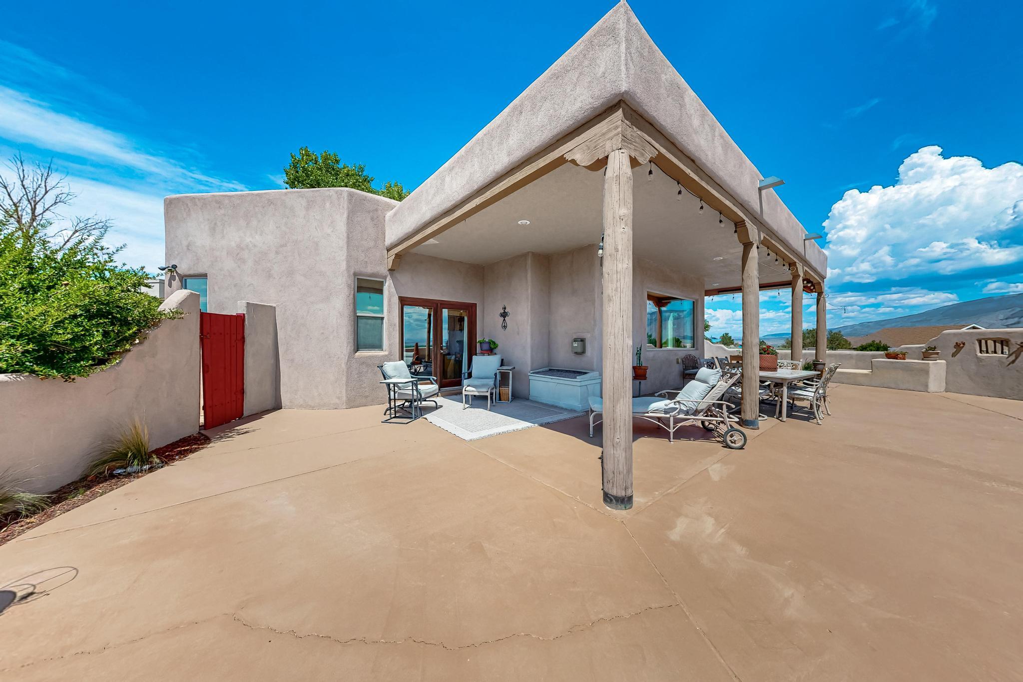 5897 RIO SALADO Loop NE