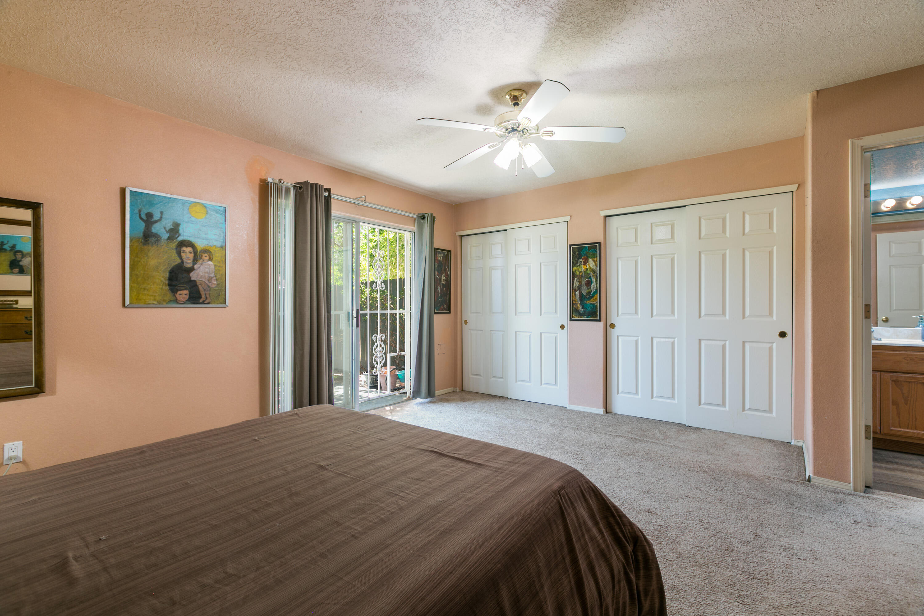 214 MANZANO Street NE B