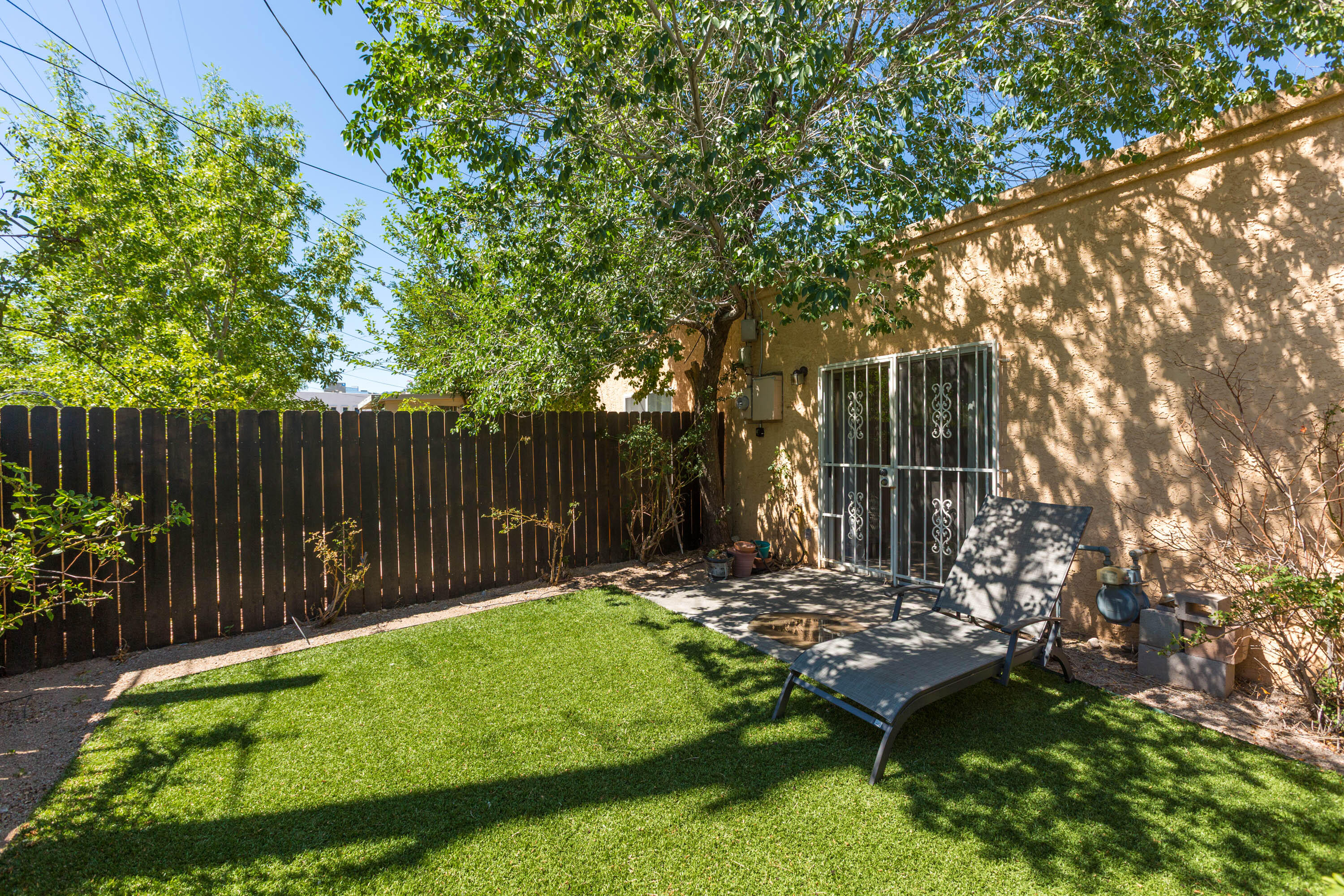 214 MANZANO Street NE B