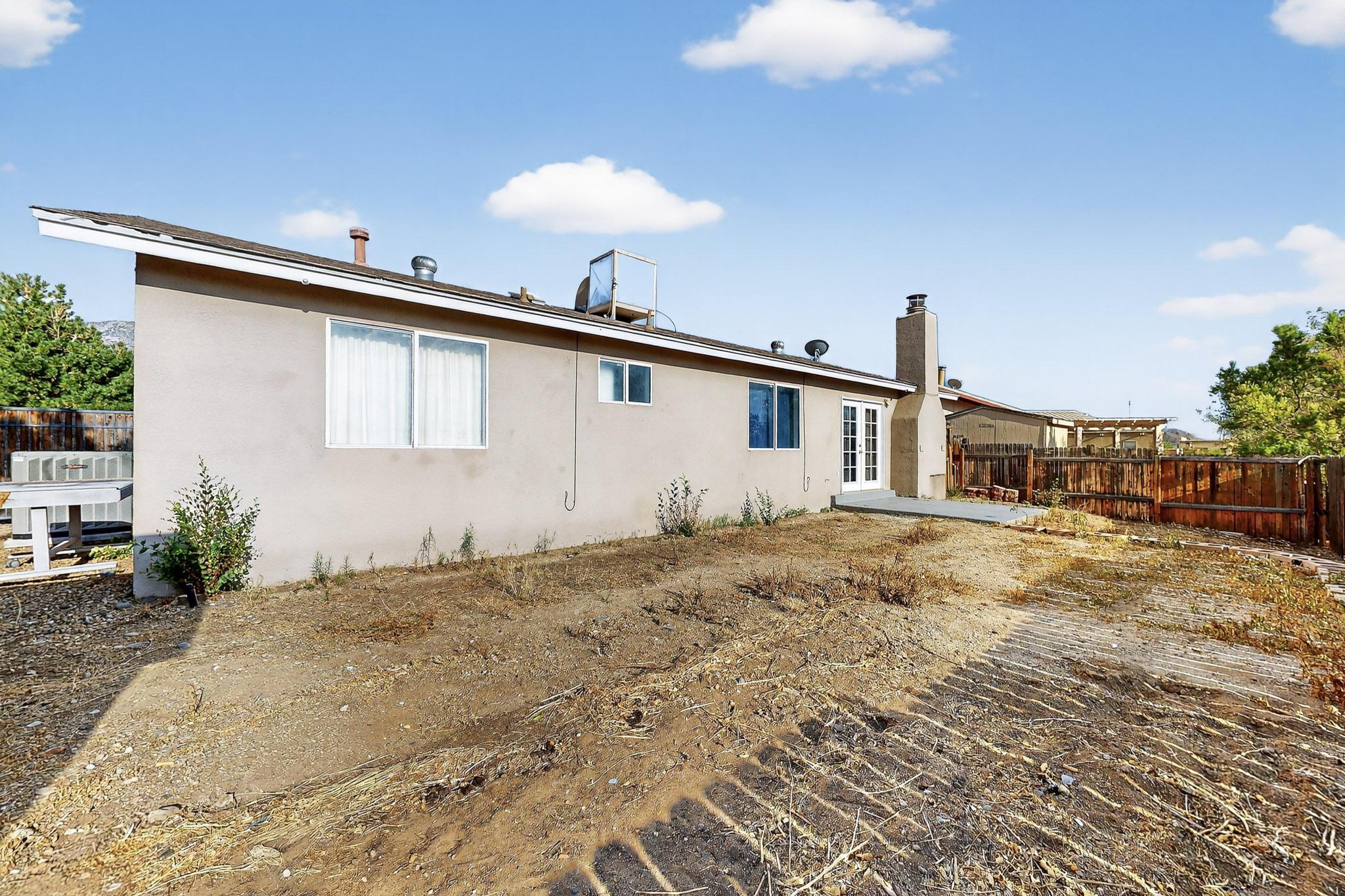 1107 HUPMOBILE Drive NE