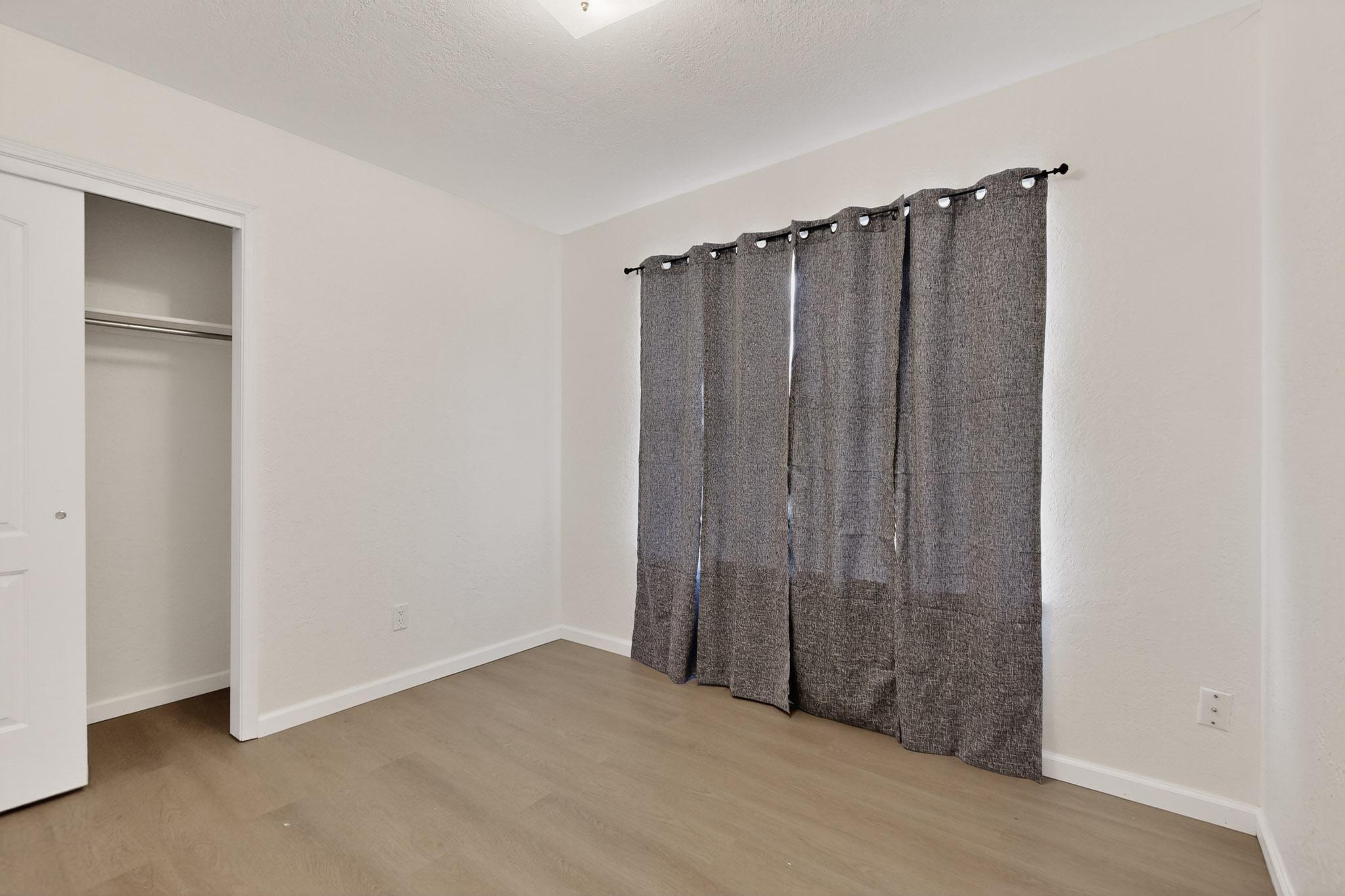 1107 HUPMOBILE Drive NE