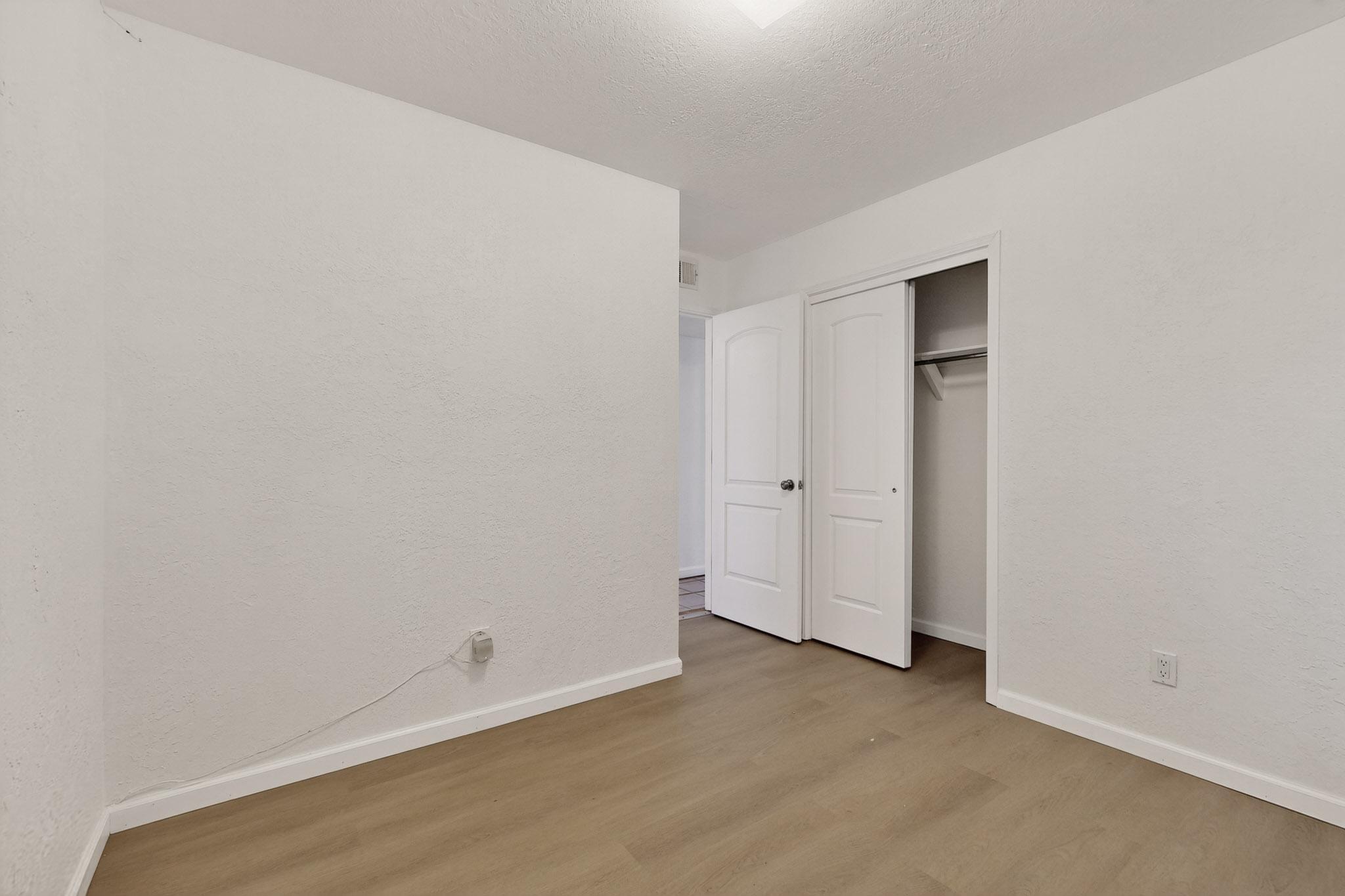 1107 HUPMOBILE Drive NE