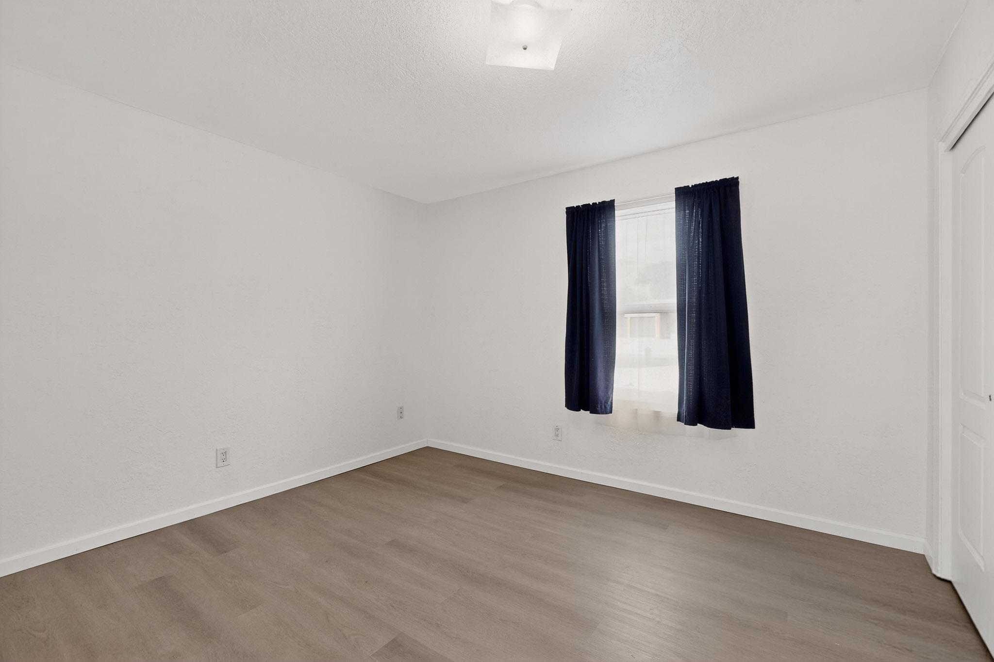 1107 HUPMOBILE Drive NE