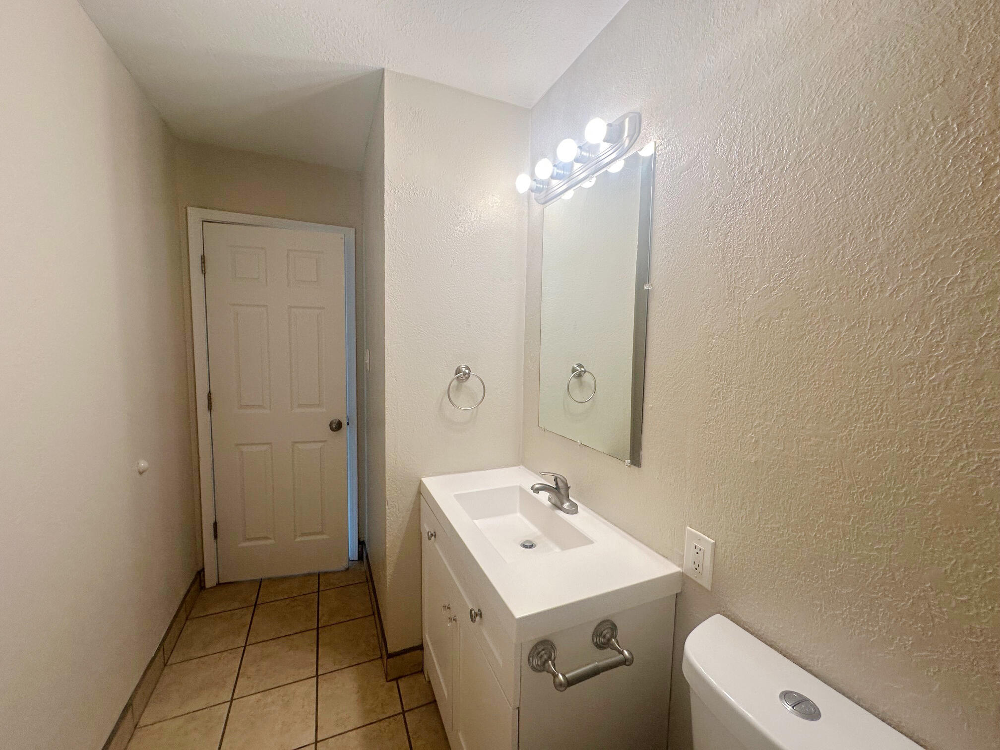 325 VERDE Drive SW