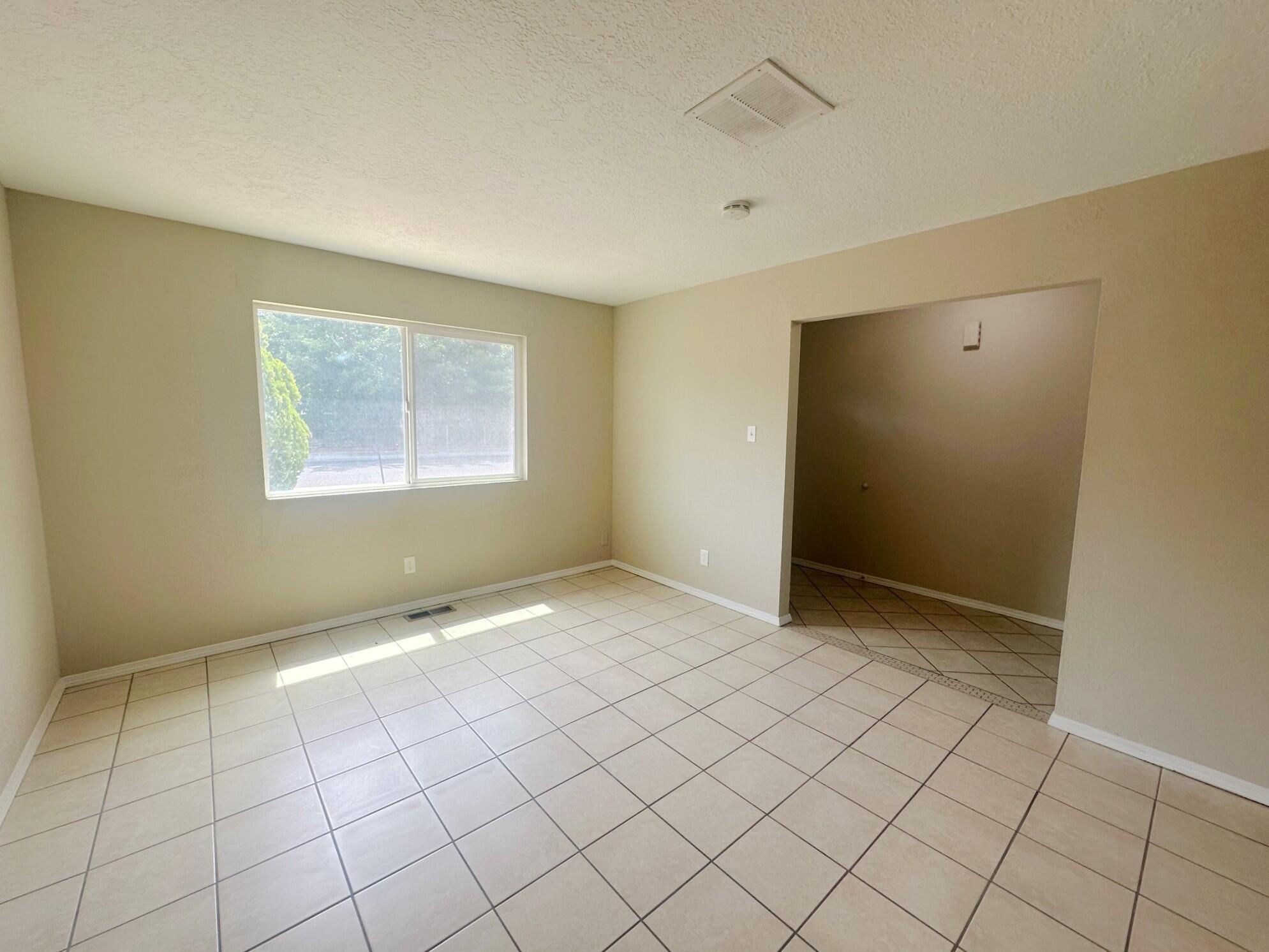 325 VERDE Drive SW