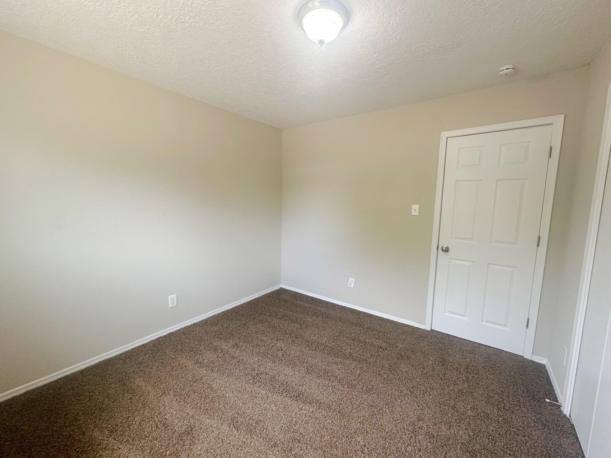 325 VERDE Drive SW