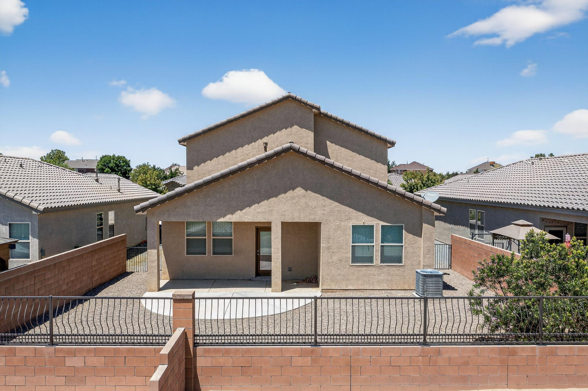 1811 VALLE VISTA Road NW