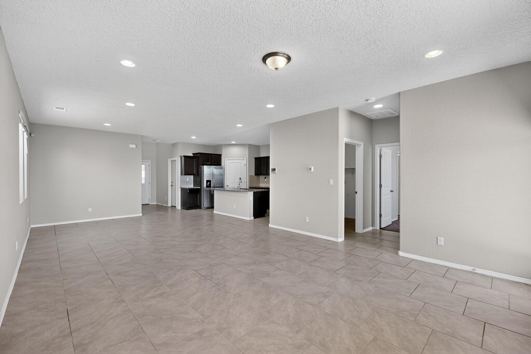 1811 VALLE VISTA Road NW