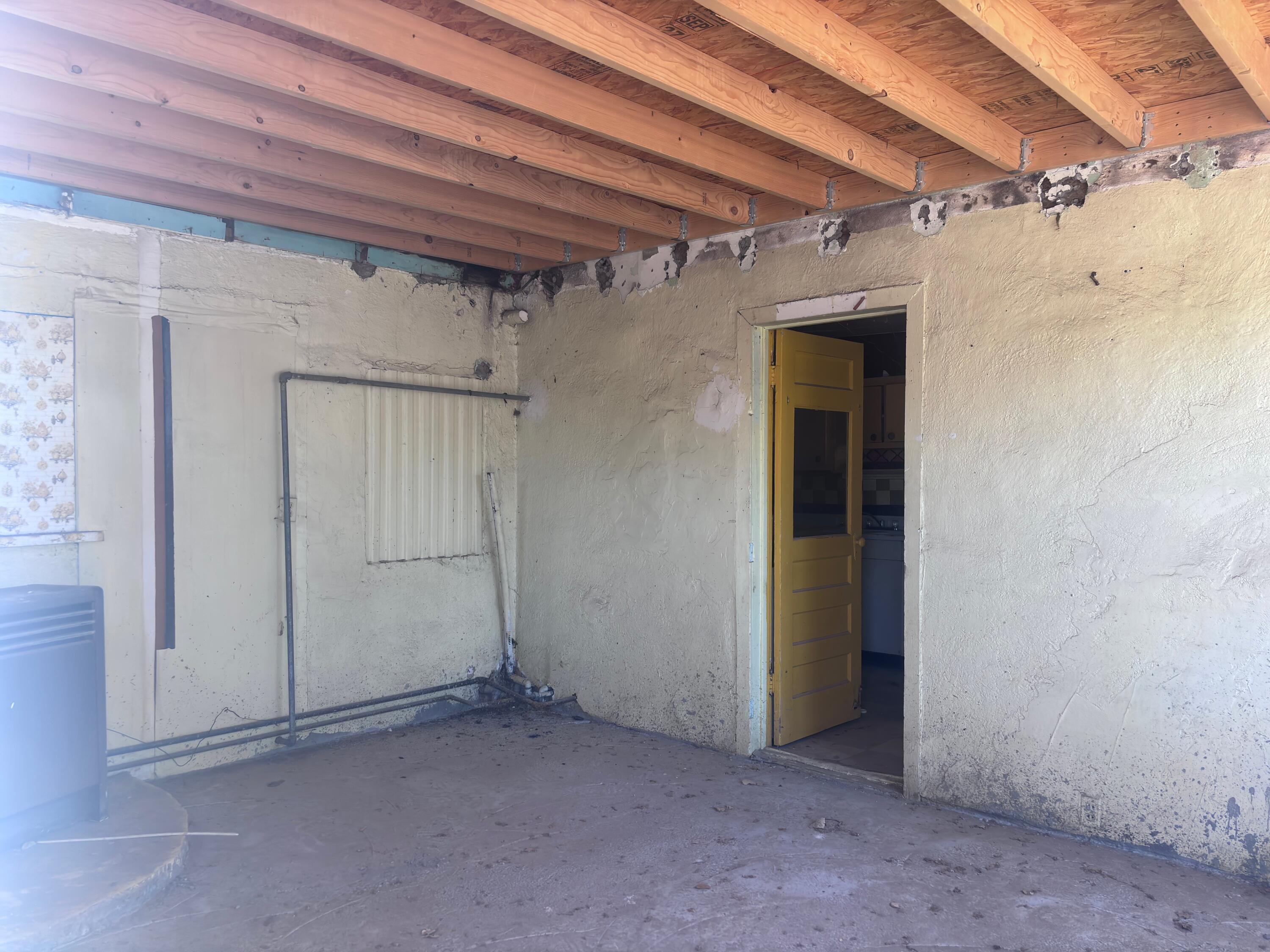 726 RIVERSIDE Drive SW