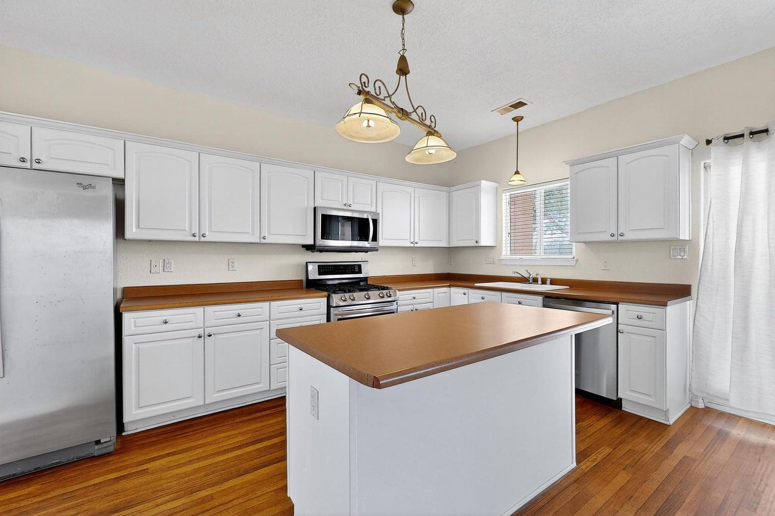 9801 BASHA Street NW