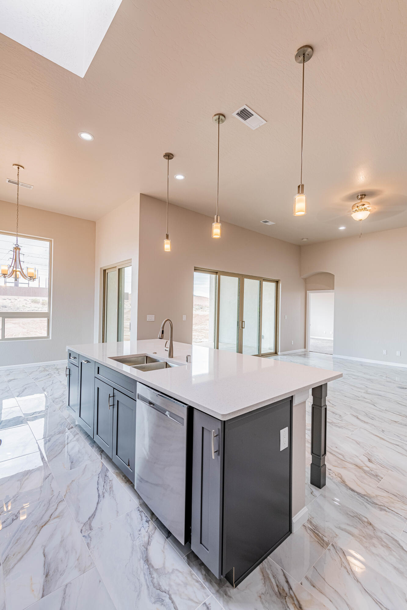 605 Colorado Mountain Road NE