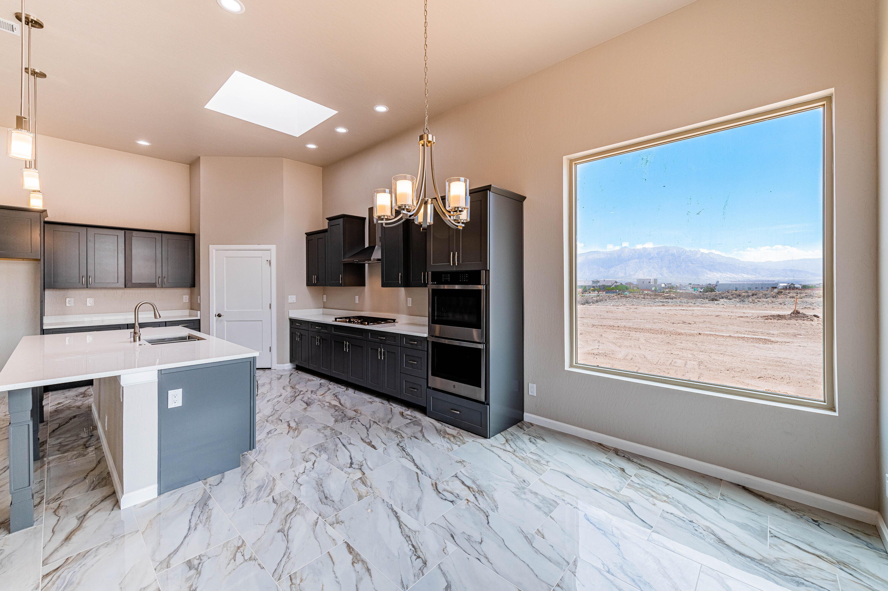 605 Colorado Mountain Road NE