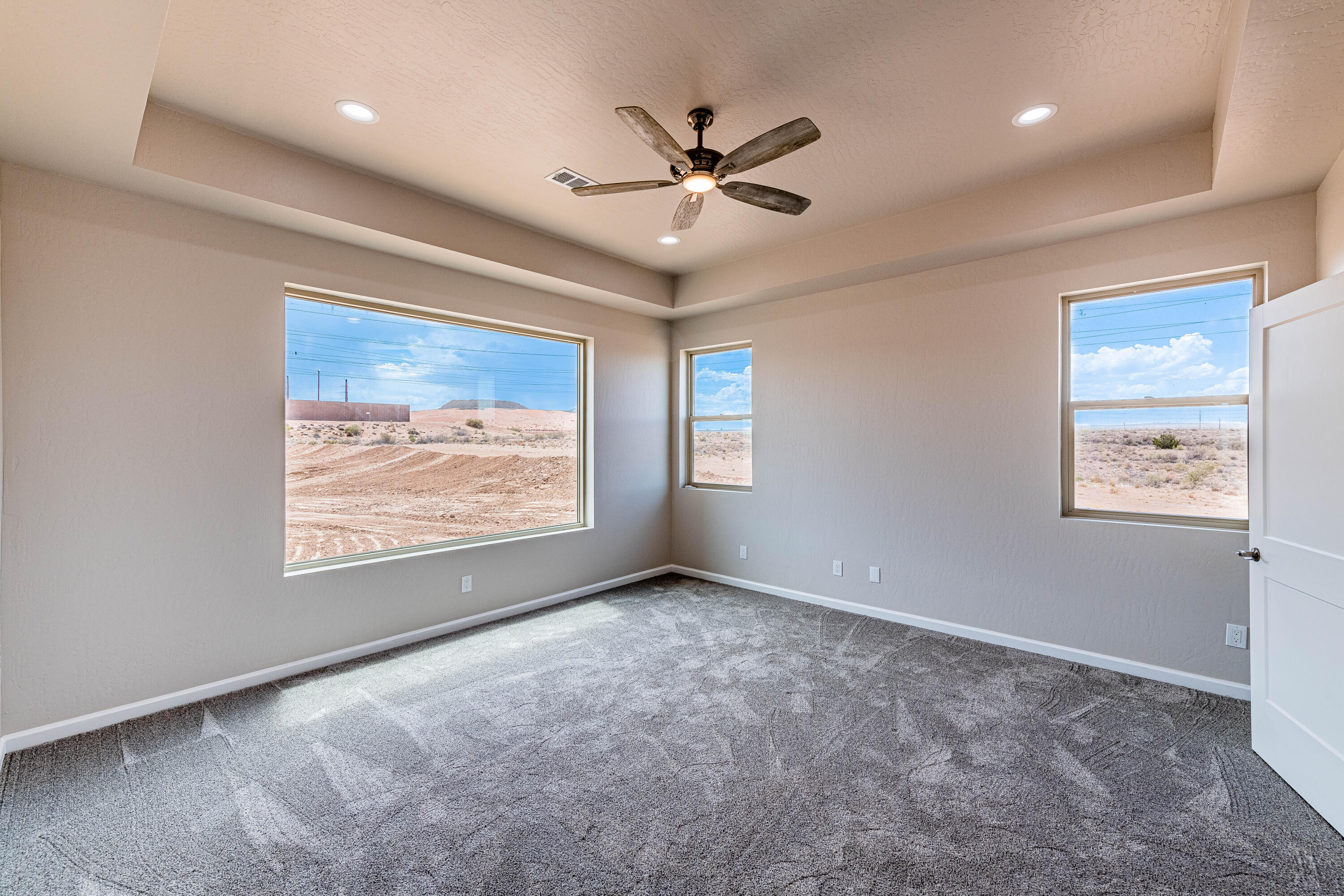 605 Colorado Mountain Road NE