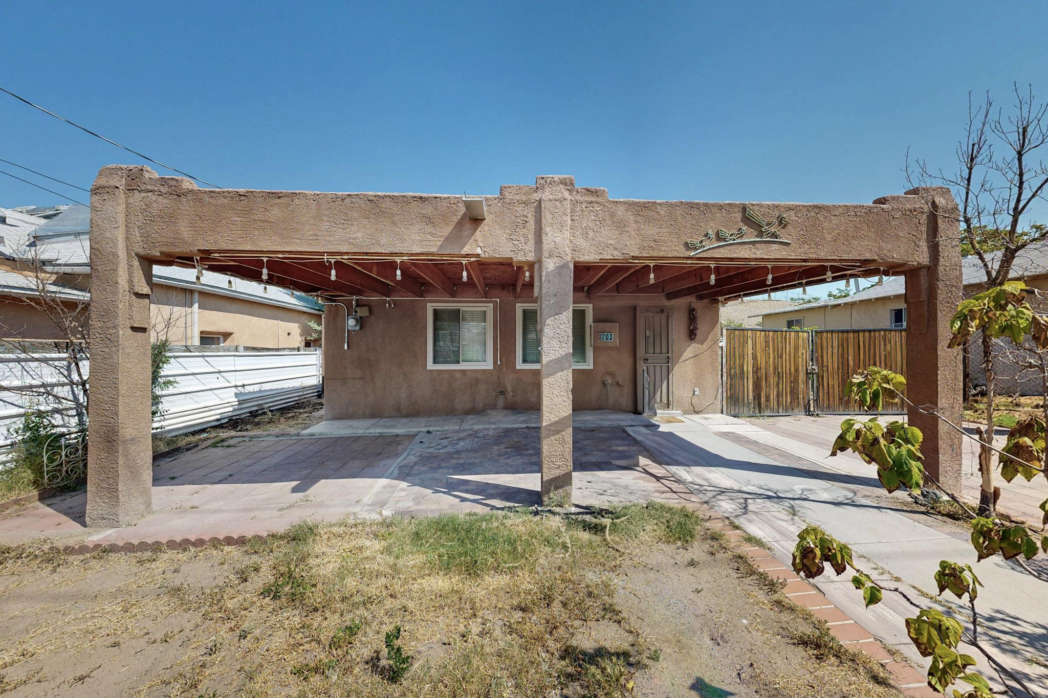 703 SANTA FE Avenue SE