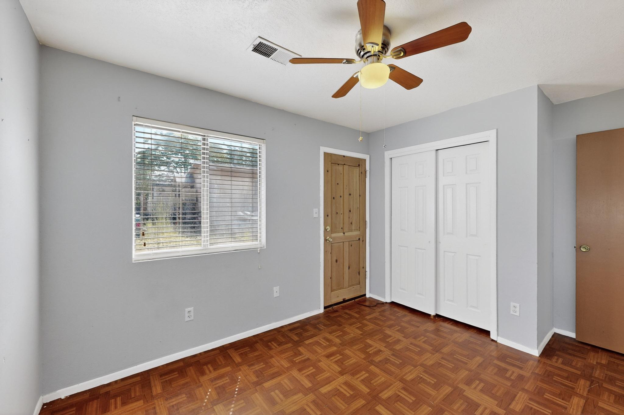 703 SANTA FE Avenue SE