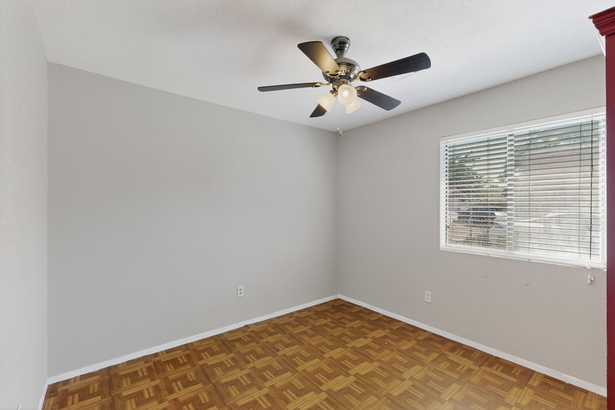 703 SANTA FE Avenue SE