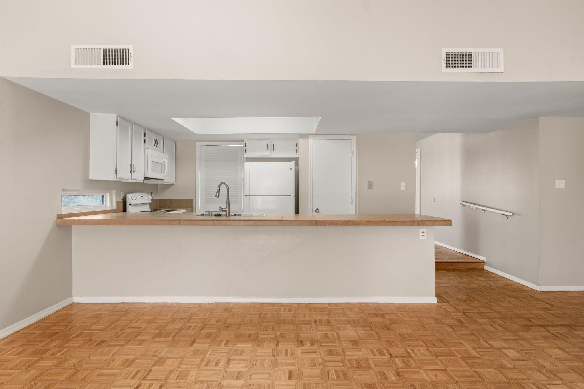 6600 CHRISTY Avenue NE