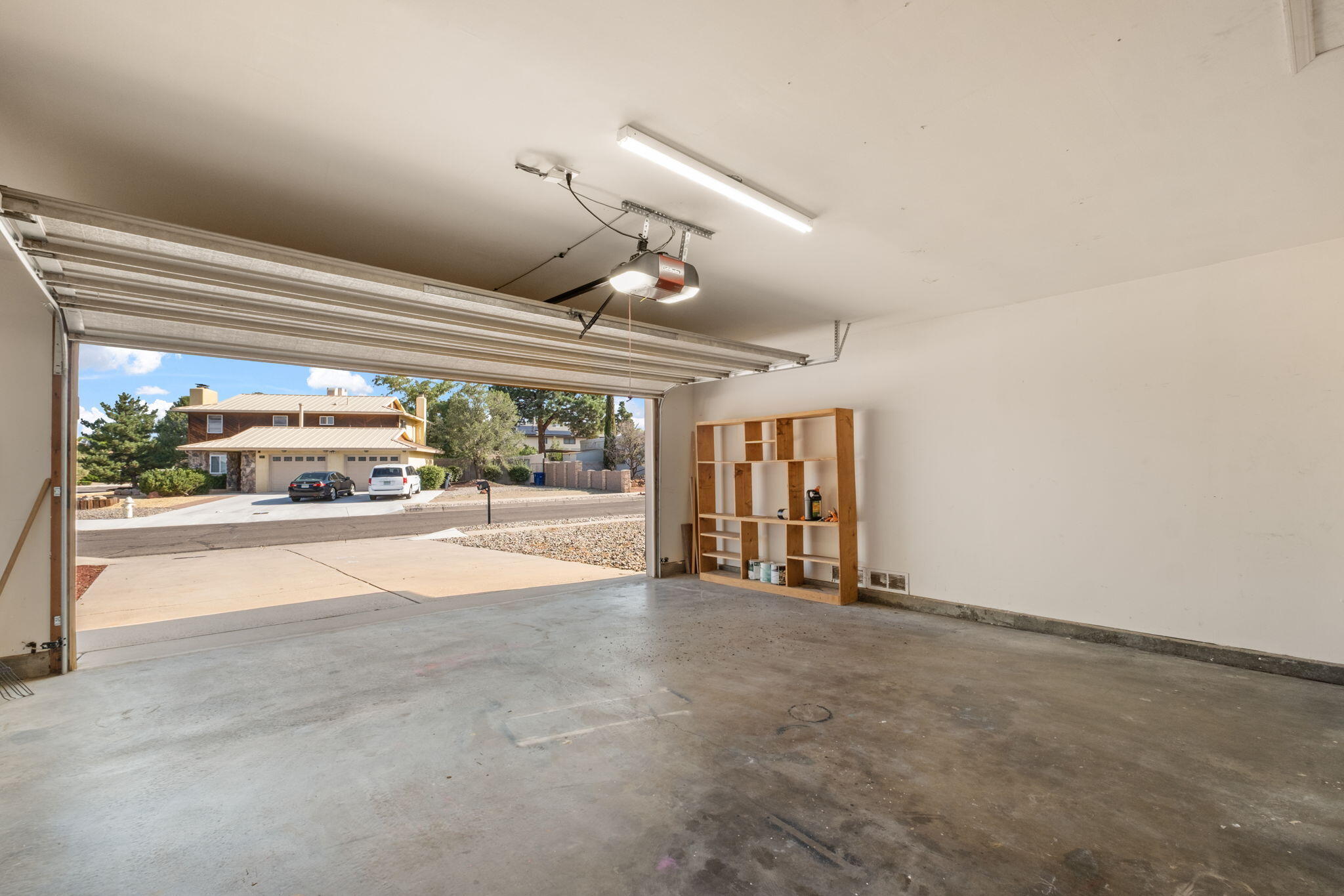 6600 CHRISTY Avenue NE