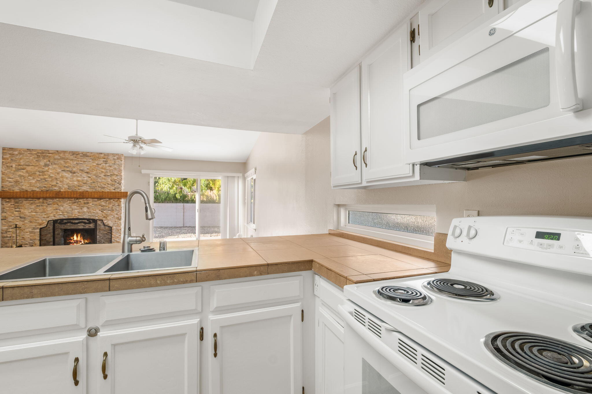 6600 CHRISTY Avenue NE