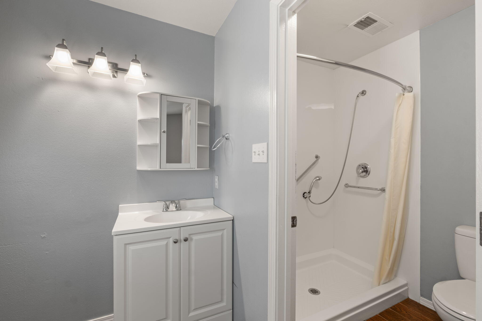 6600 CHRISTY Avenue NE