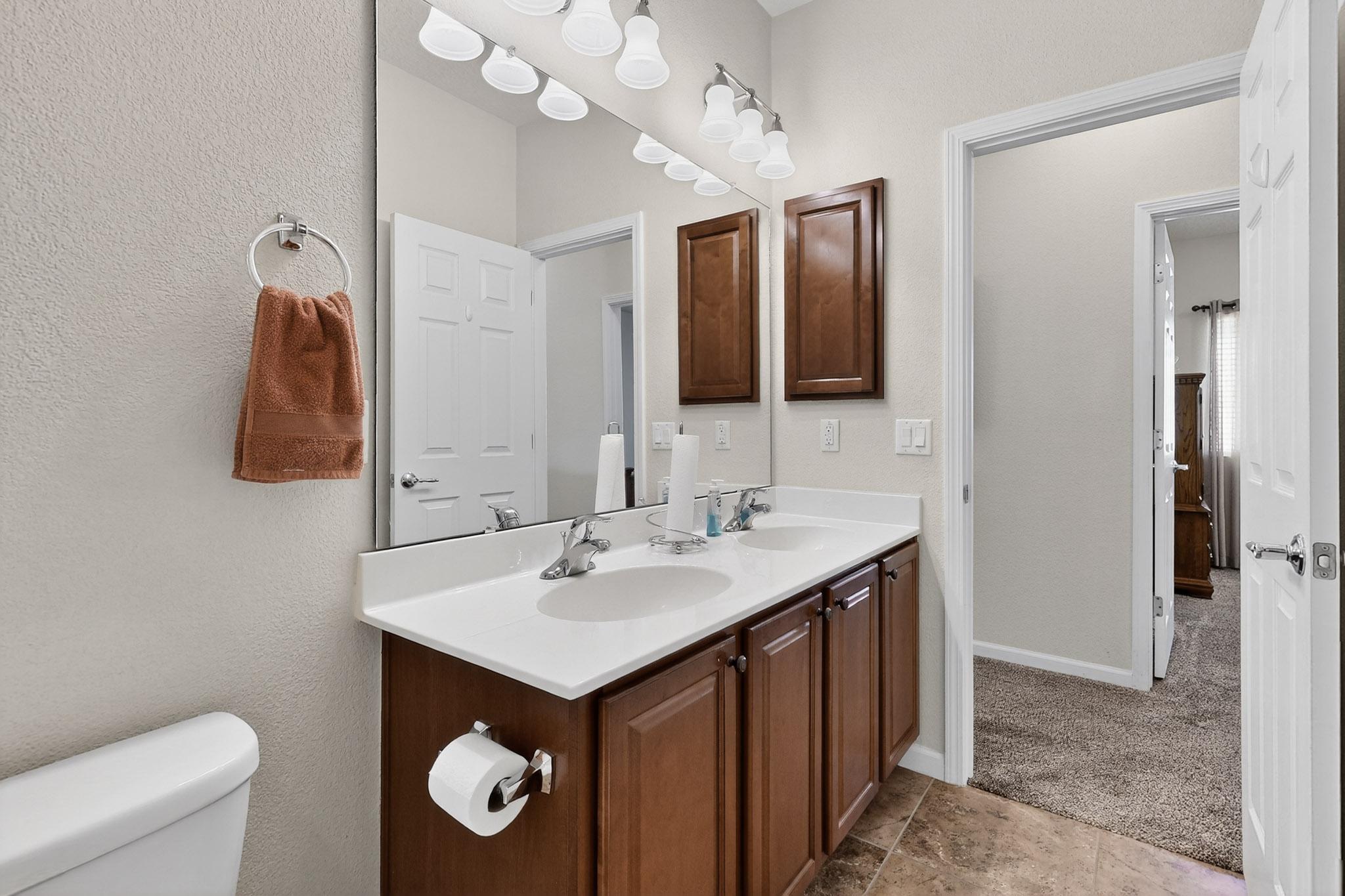 403 PRADO HERMOSA Court NE