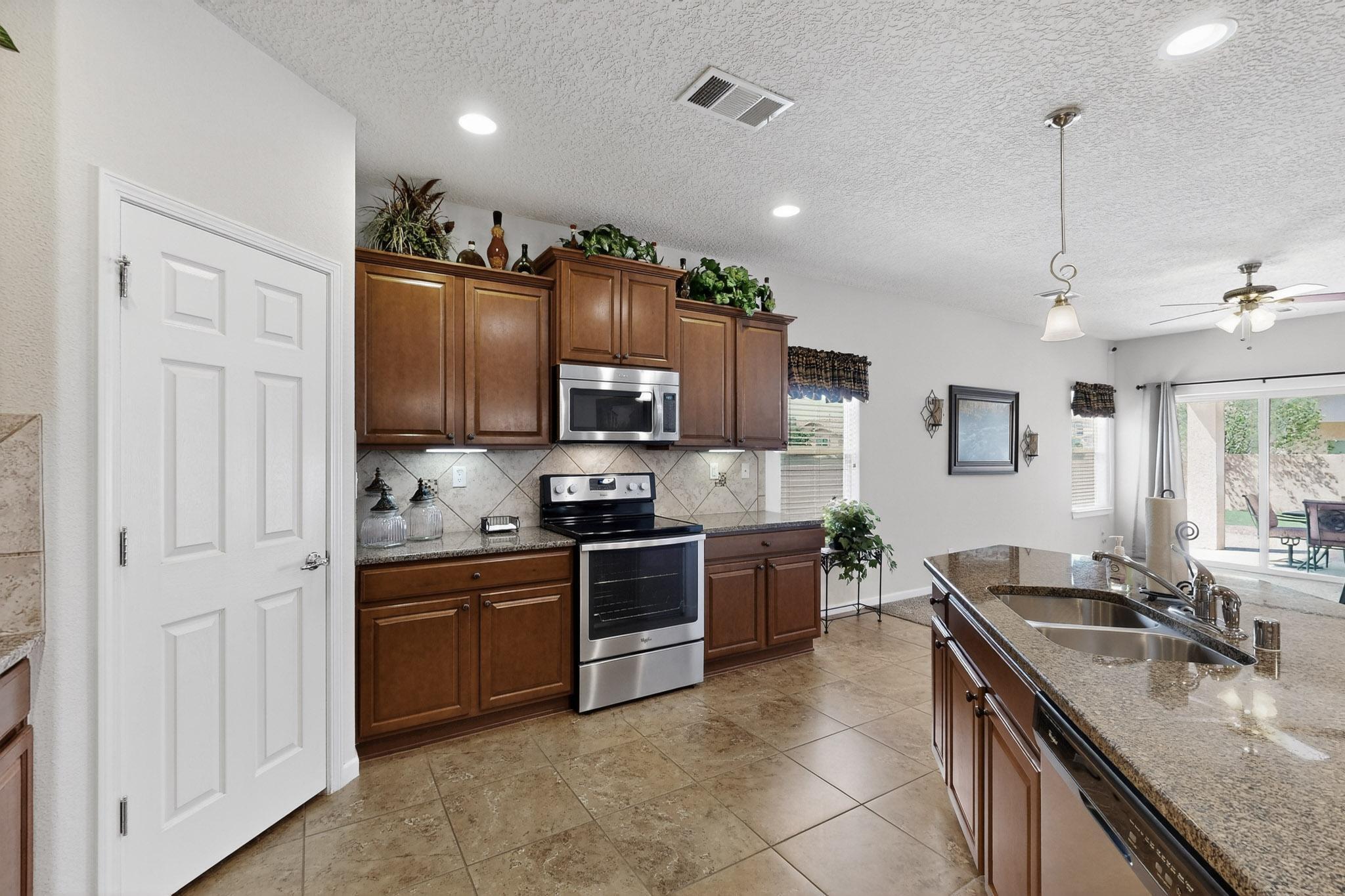 403 PRADO HERMOSA Court NE