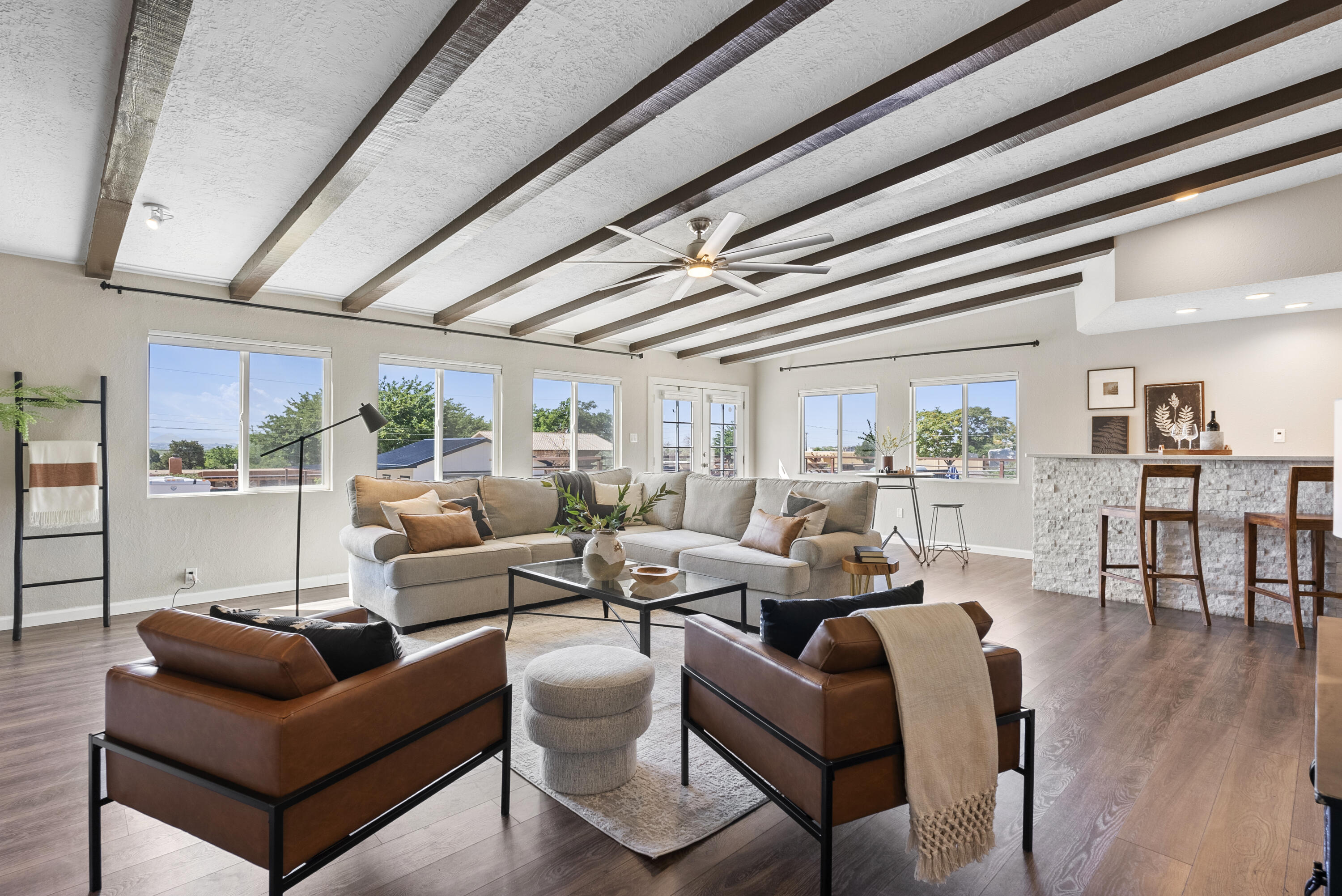 10608 CALLE DE ELENA