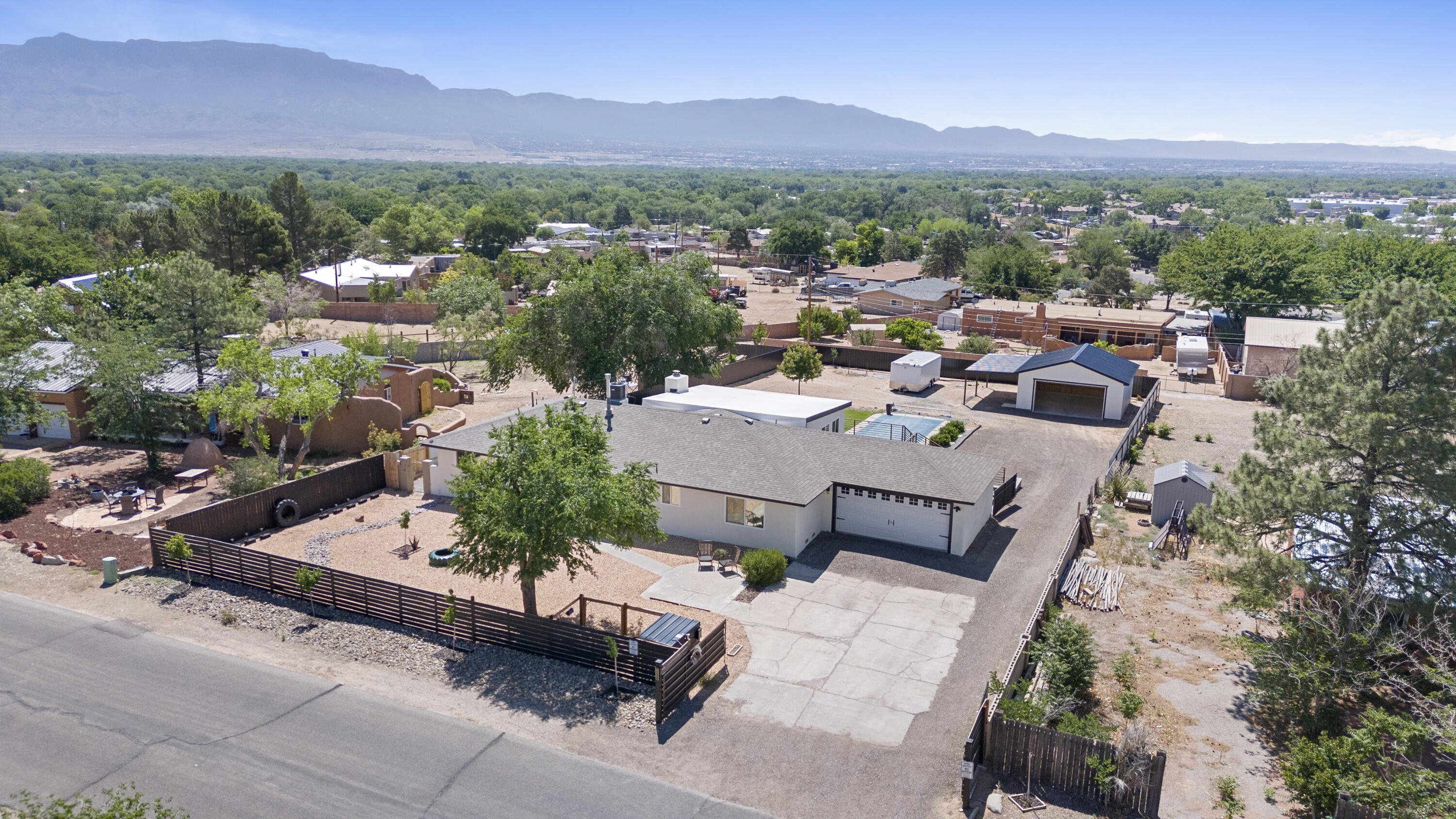 10608 CALLE DE ELENA