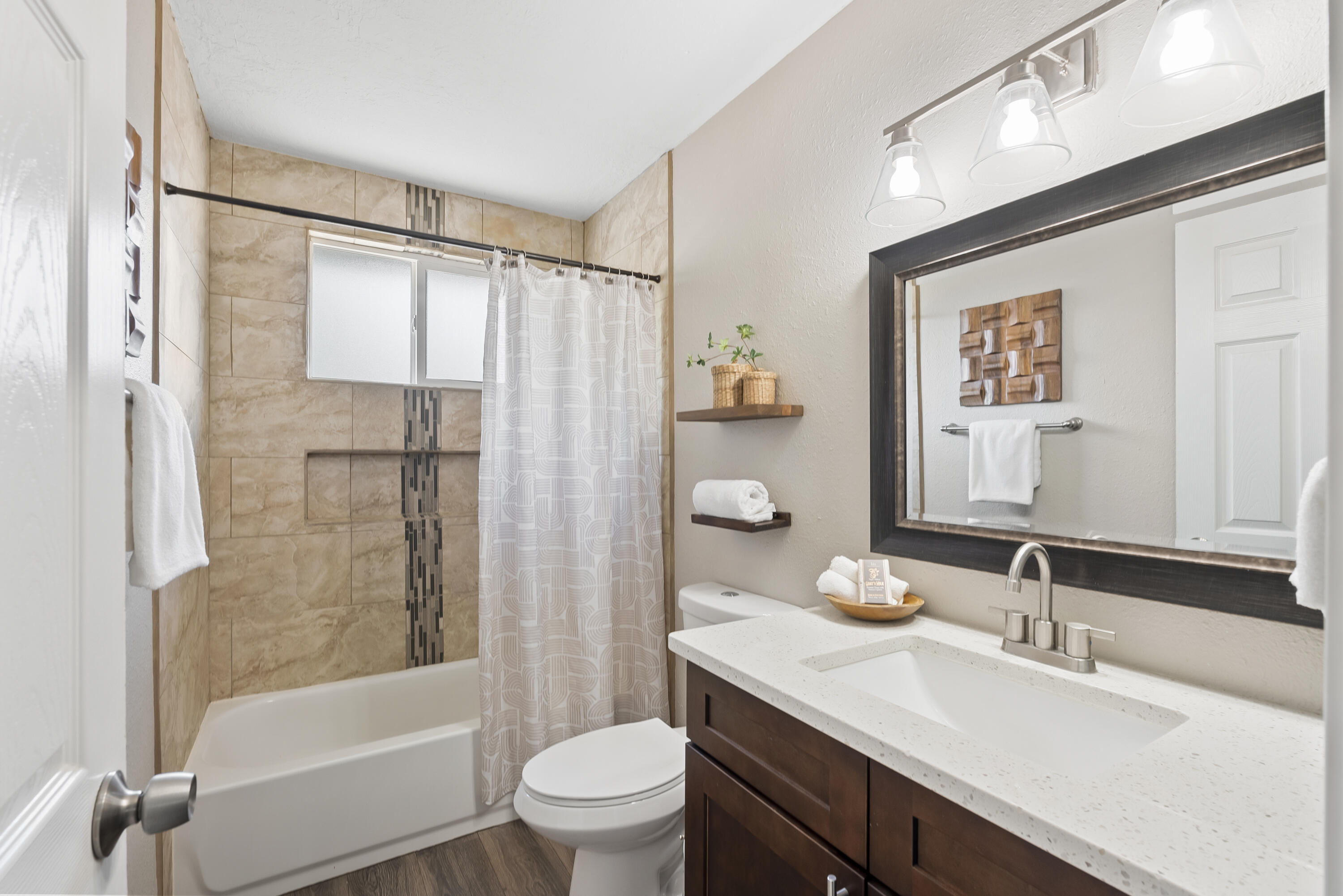 10608 CALLE DE ELENA