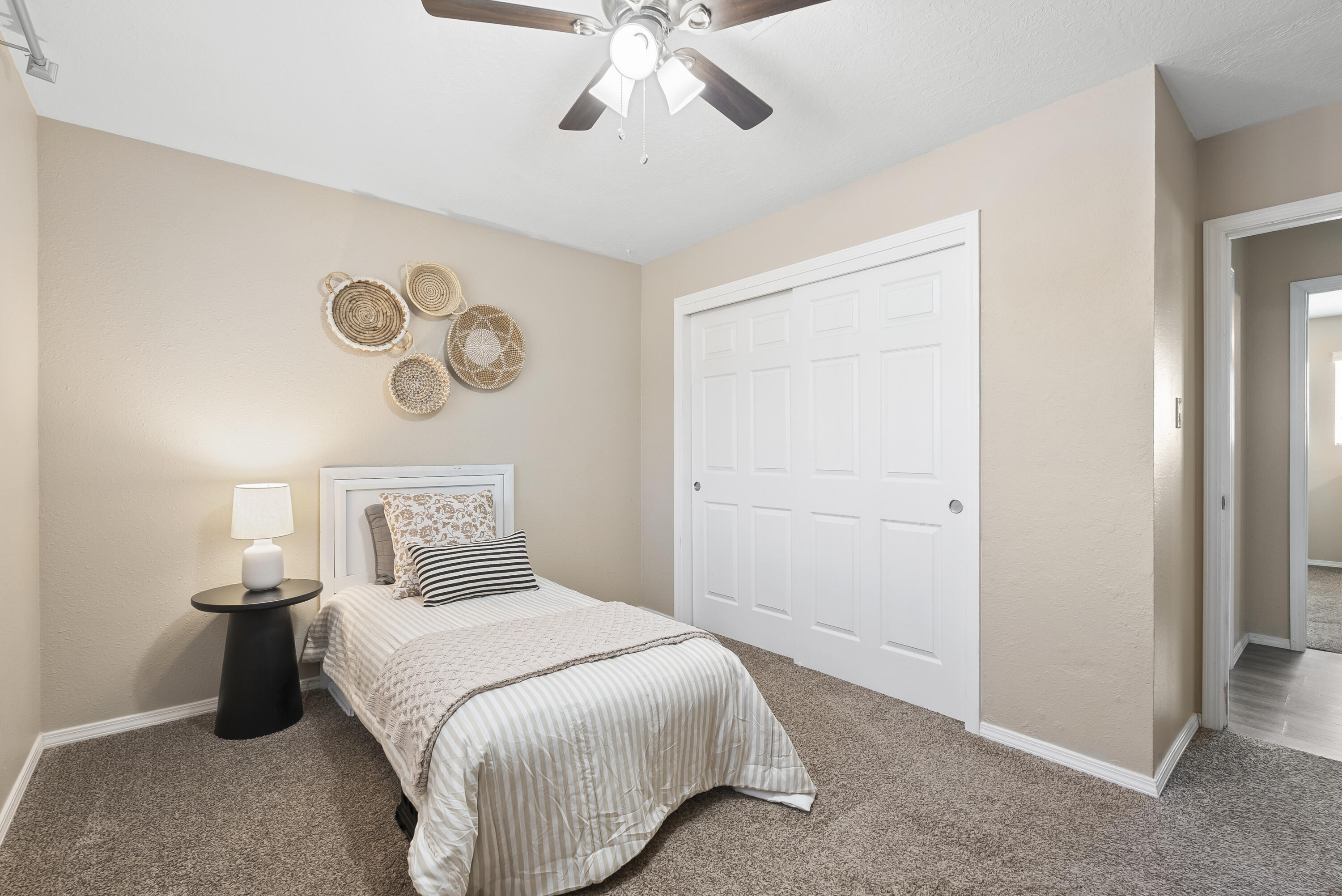 10608 CALLE DE ELENA