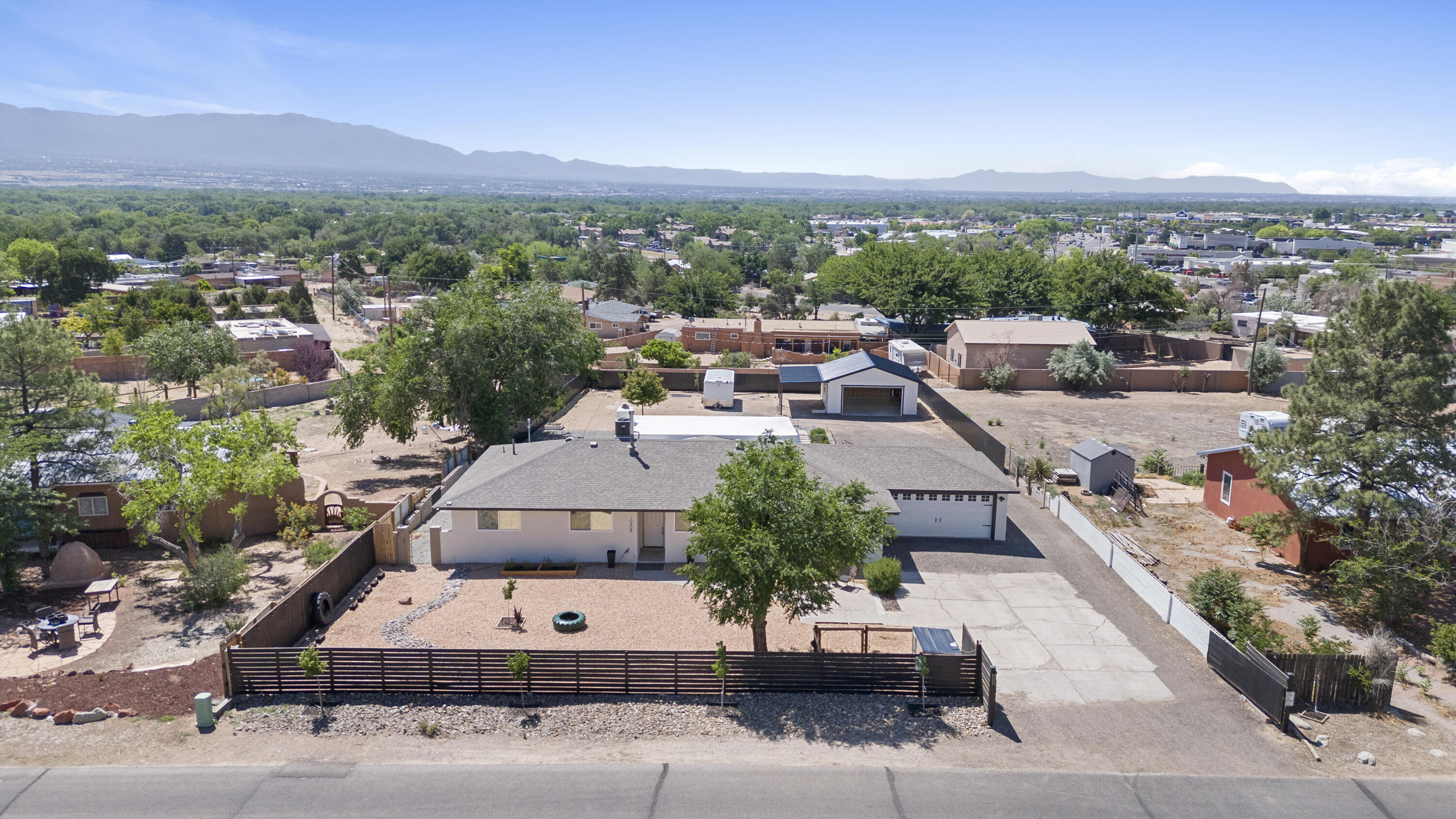 10608 CALLE DE ELENA