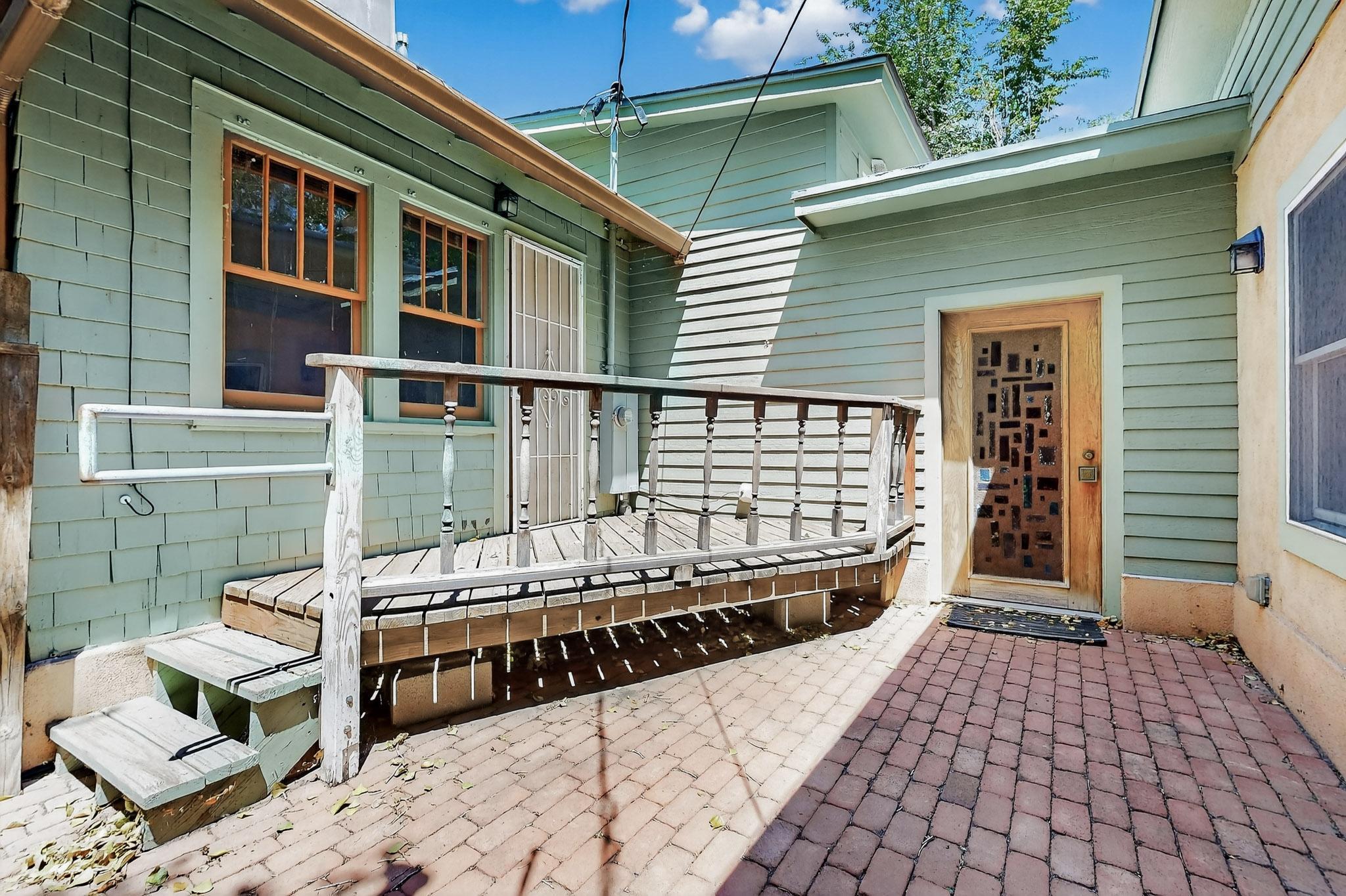 520 LUNA Boulevard NW