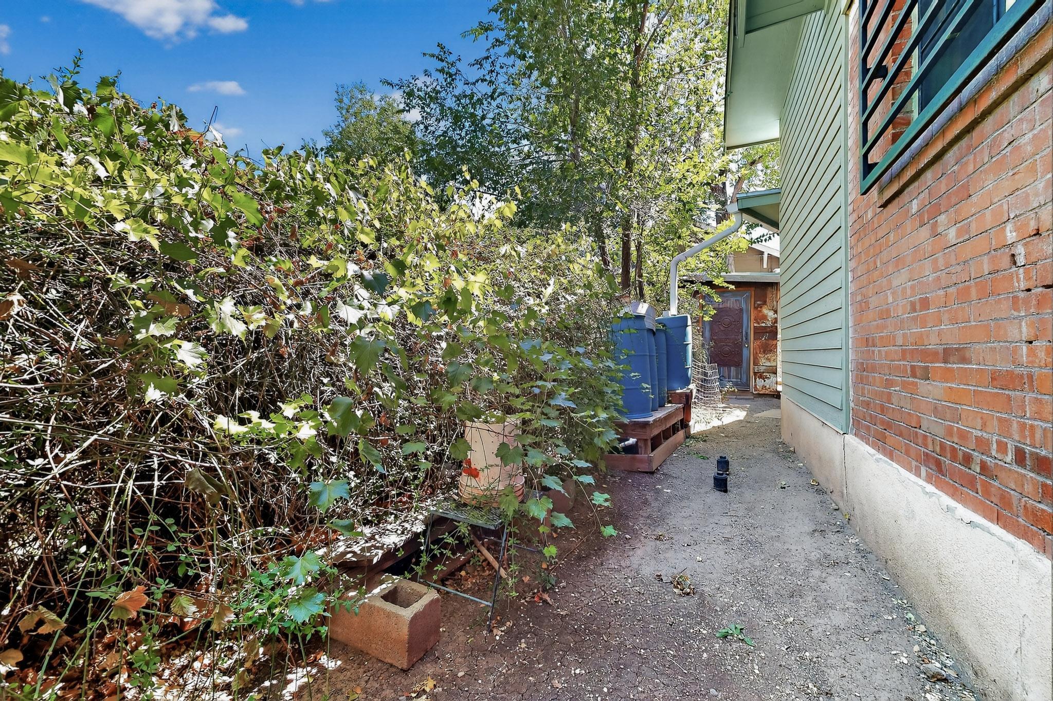 520 LUNA Boulevard NW